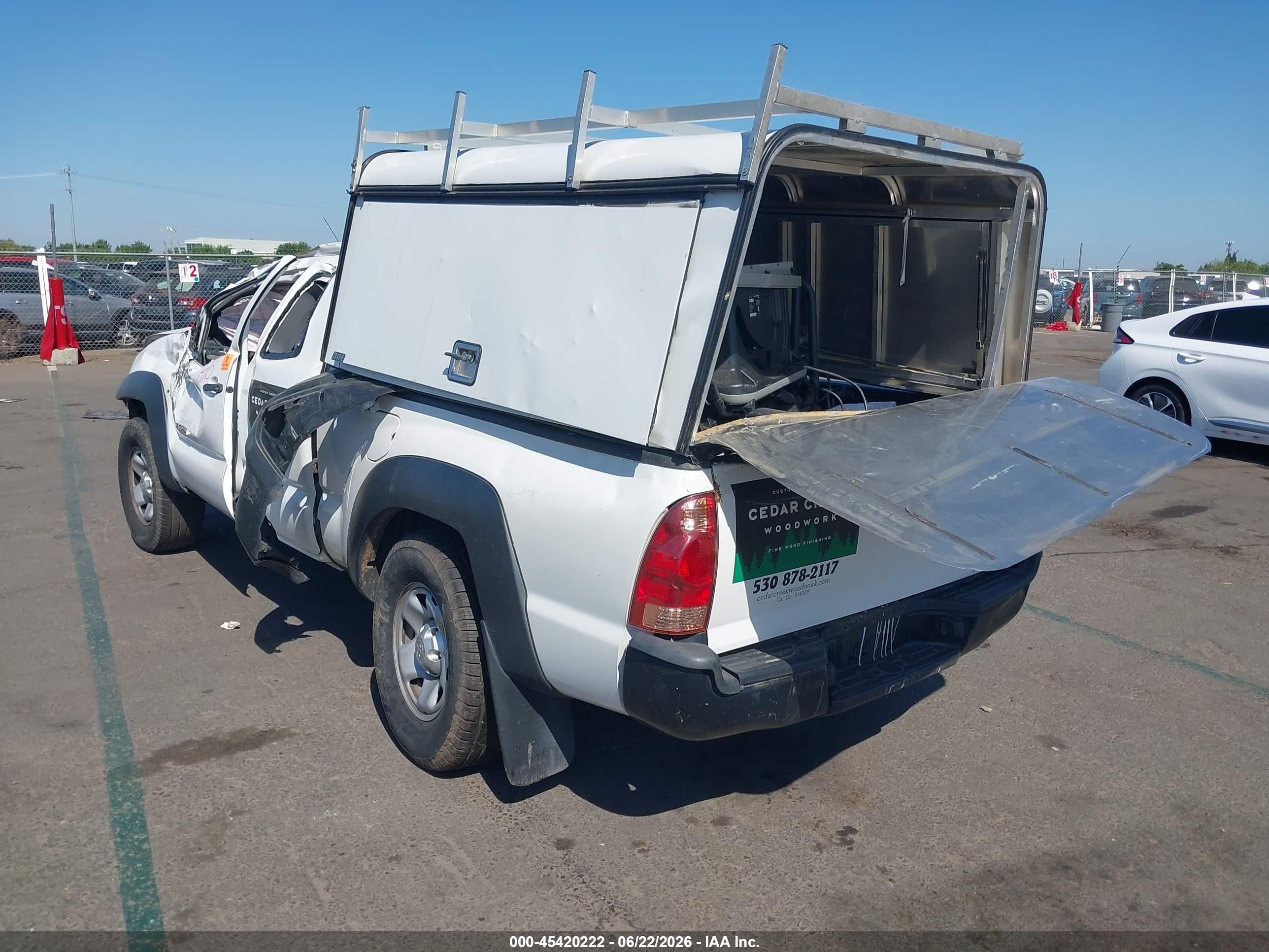 2013 Toyota Tacoma Prerunner V6 White vin: 5TFTU4GN7DX040647