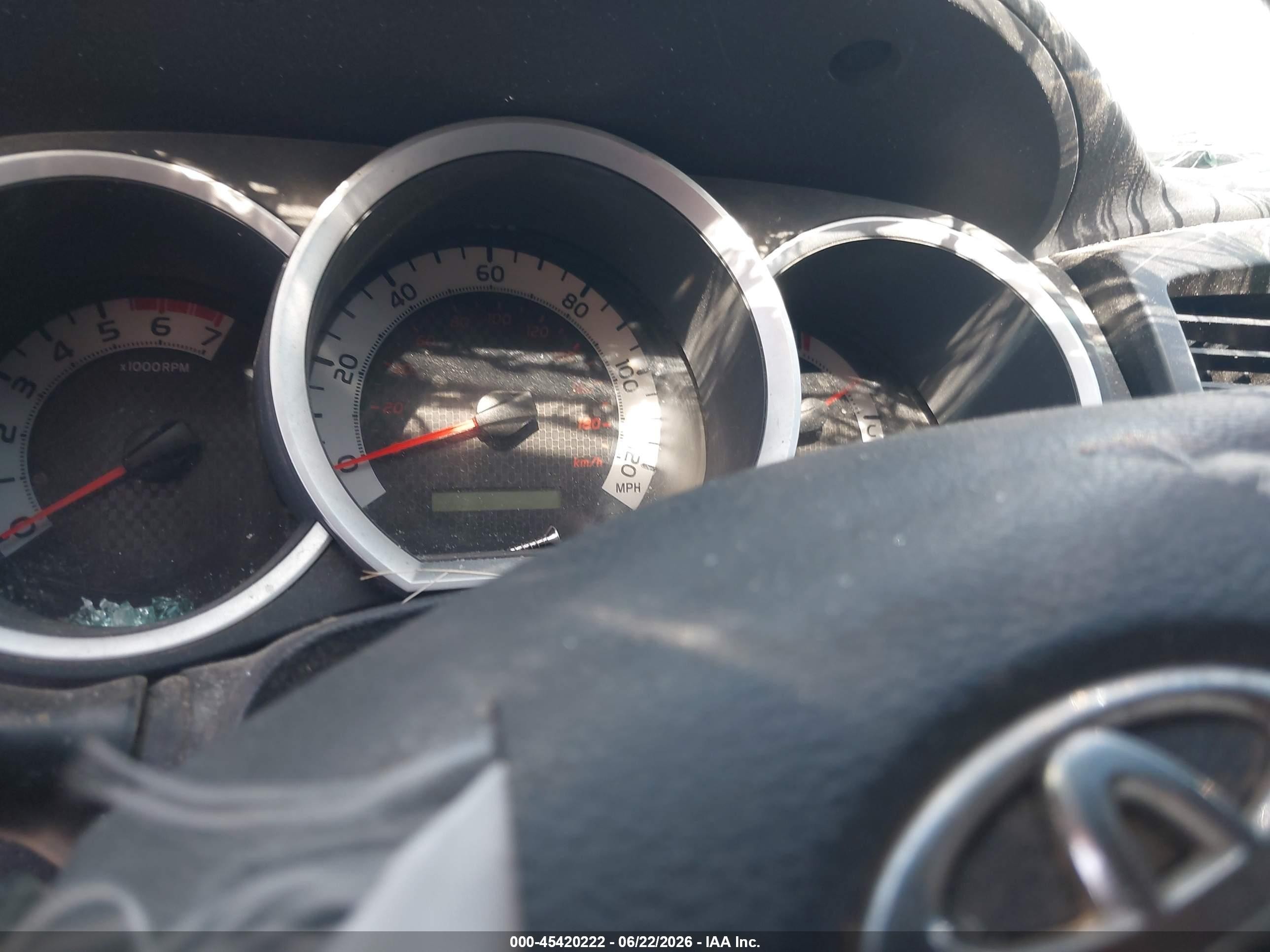 2013 Toyota Tacoma Prerunner V6 White vin: 5TFTU4GN7DX040647