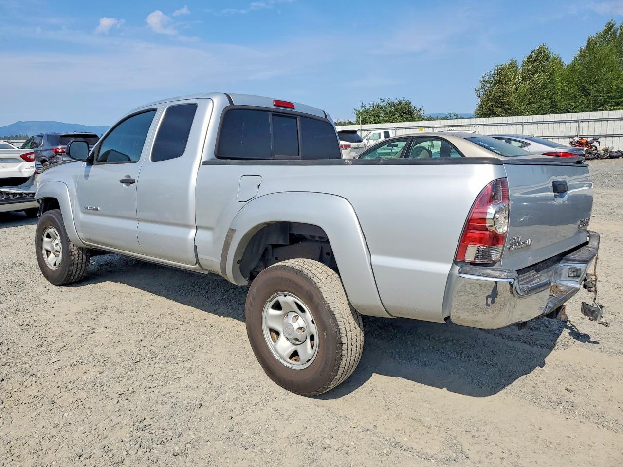 2012 Toyota Tacoma Prerunner Access Cab Silver vin: 5TFTU4GNXCX025641