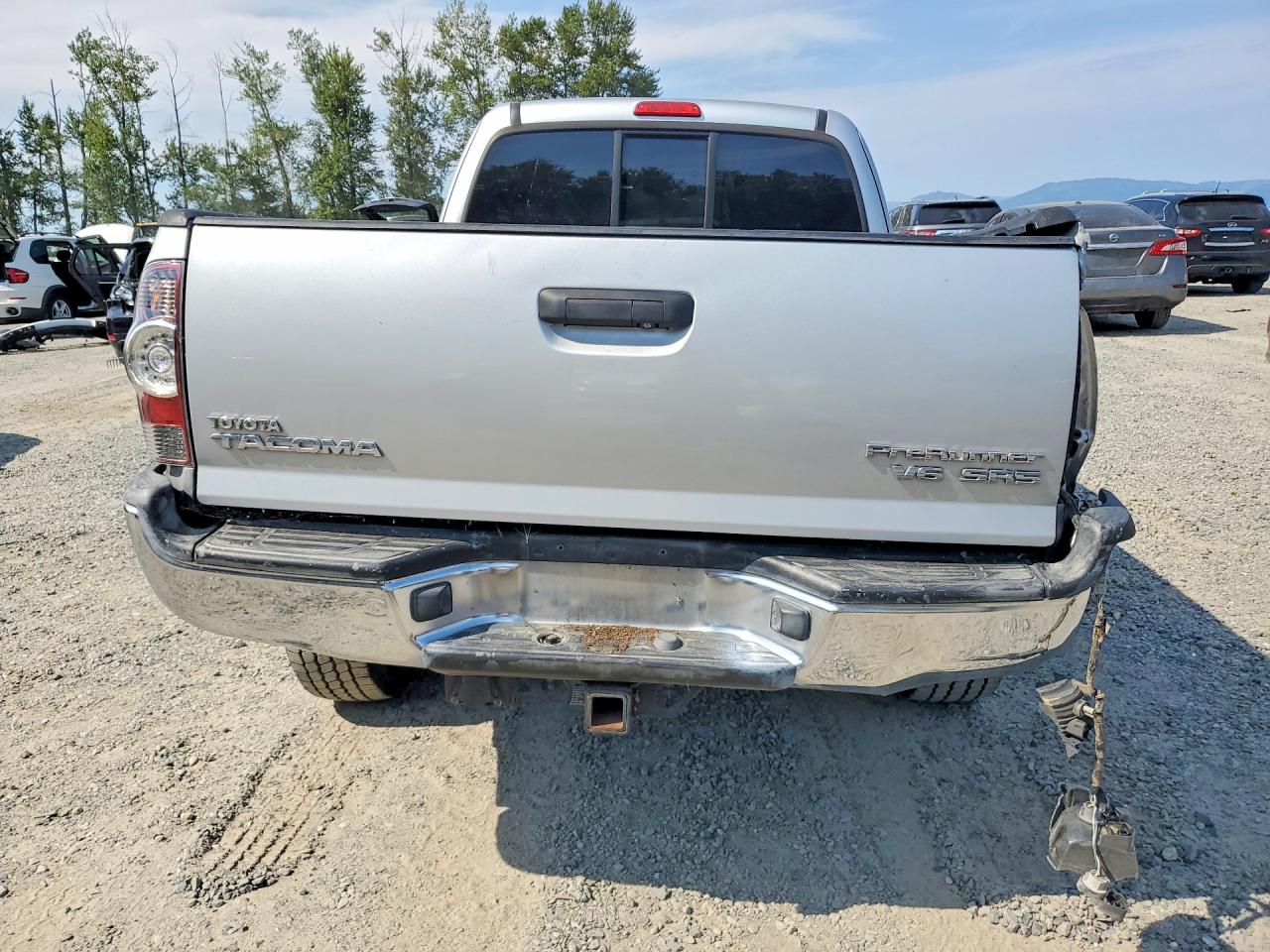 2012 Toyota Tacoma Prerunner Access Cab Silver vin: 5TFTU4GNXCX025641