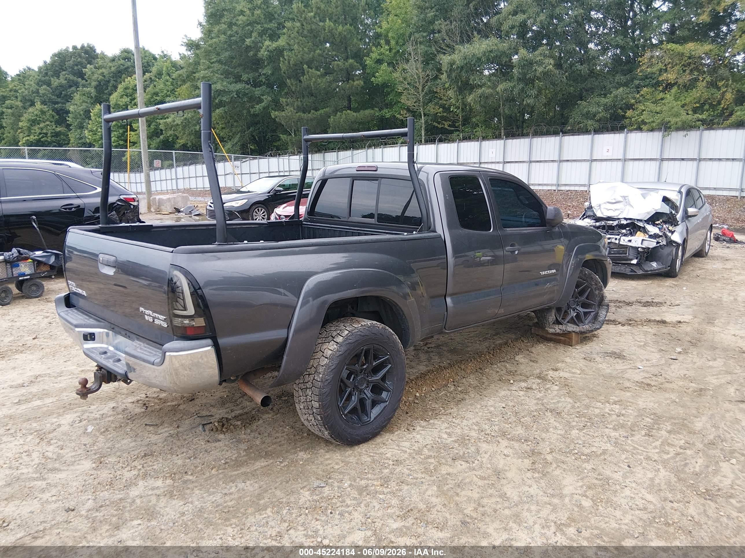 2013 Toyota Tacoma Prerunner V6 Gray vin: 5TFTU4GNXDX045194