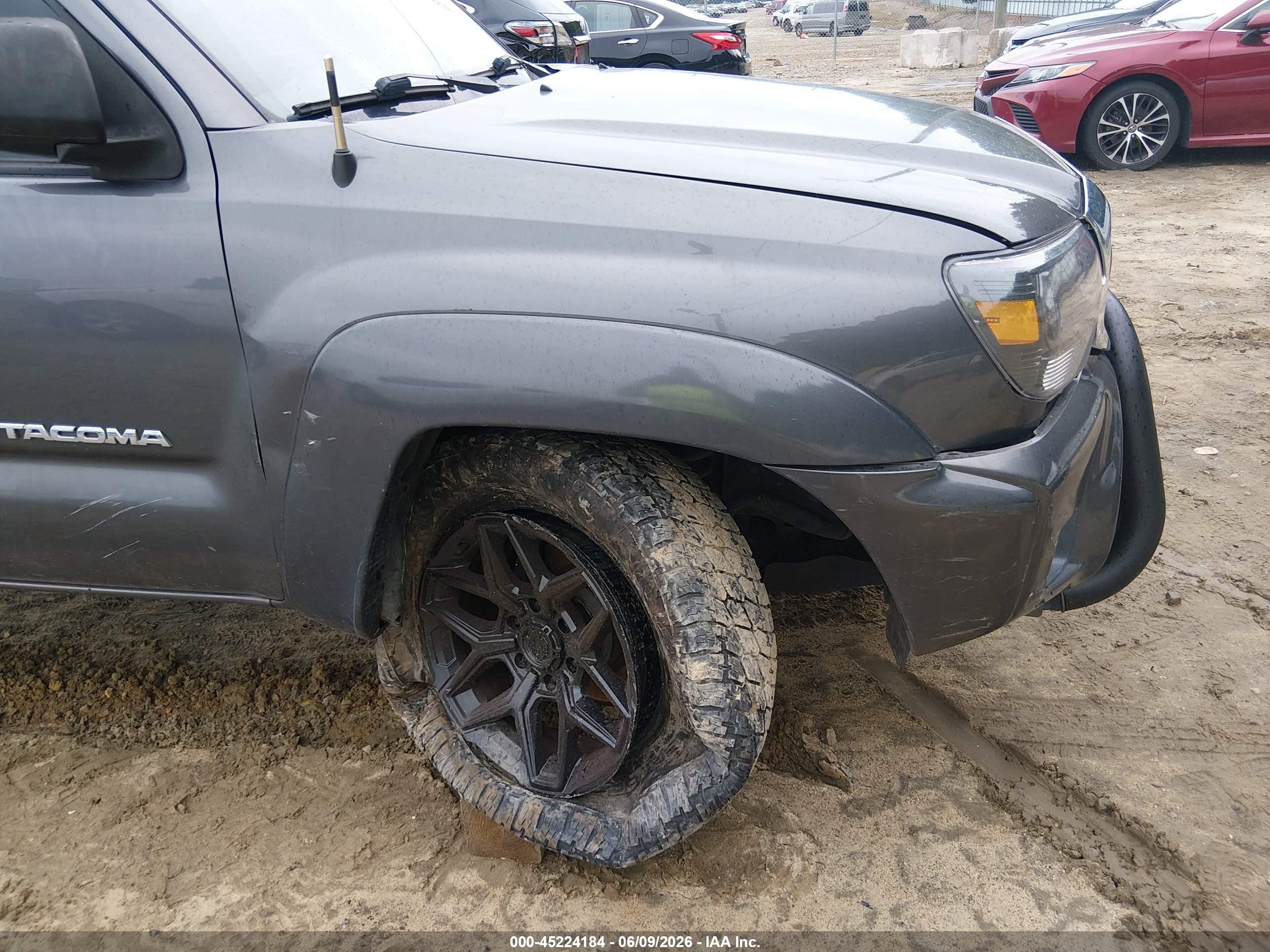 2013 Toyota Tacoma Prerunner V6 Gray vin: 5TFTU4GNXDX045194