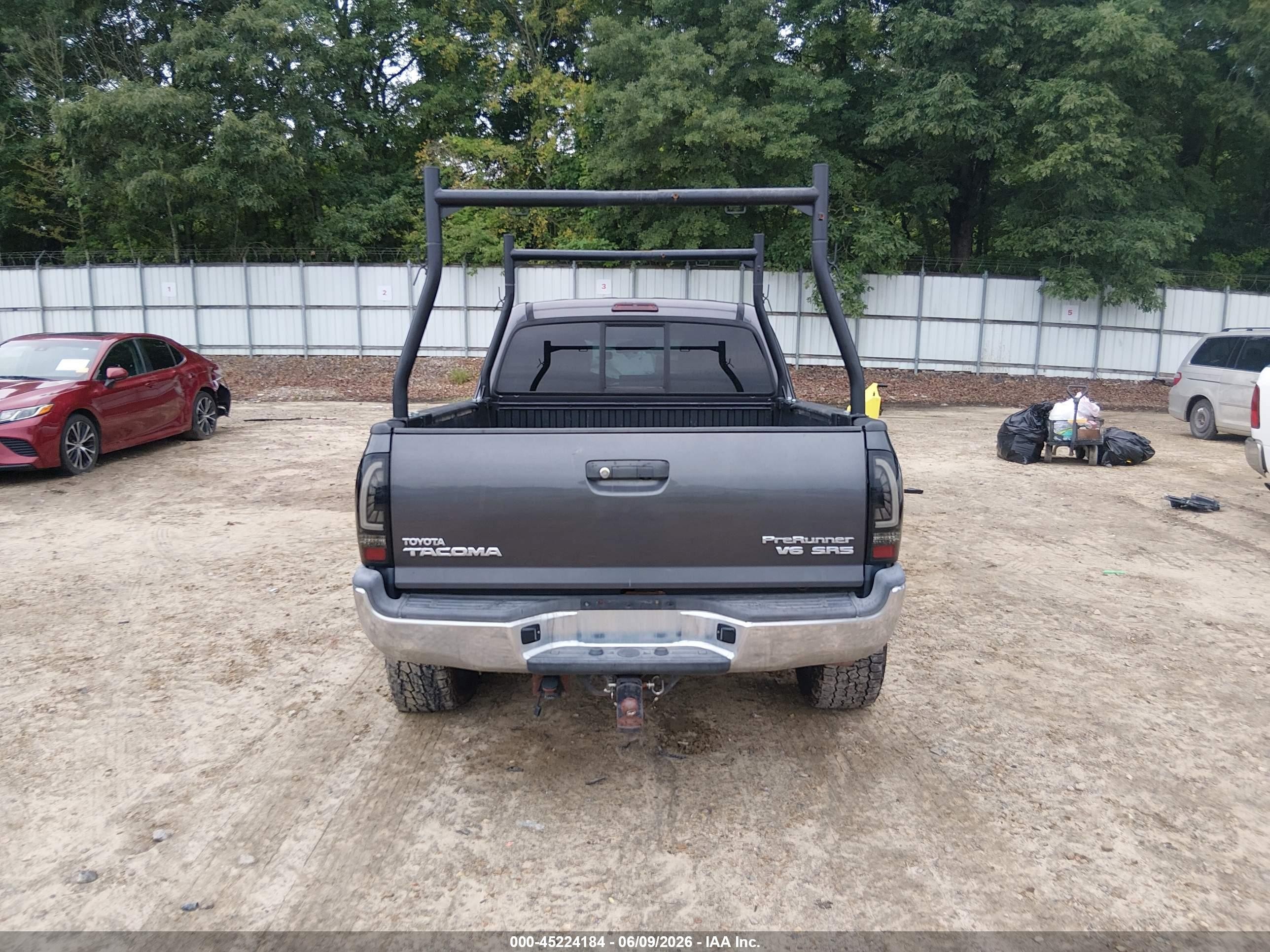 2013 Toyota Tacoma Prerunner V6 Gray vin: 5TFTU4GNXDX045194