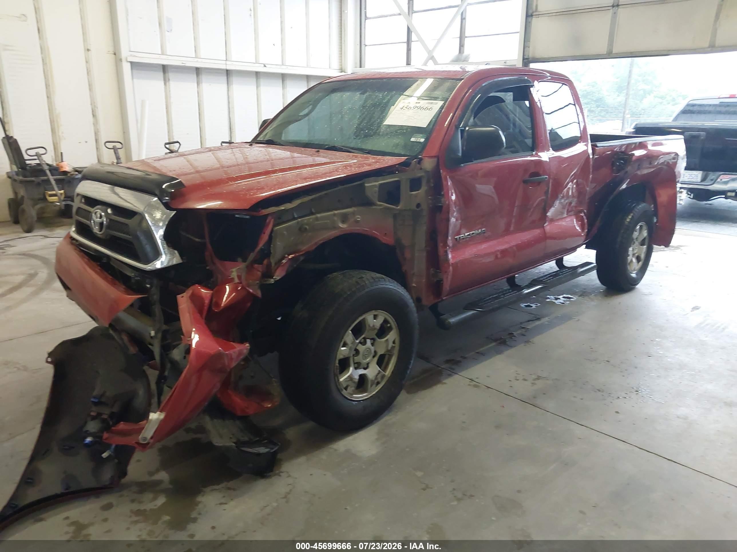 2015 Toyota Tacoma Prerunner V6 Red vin: 5TFTU4GNXFX082278