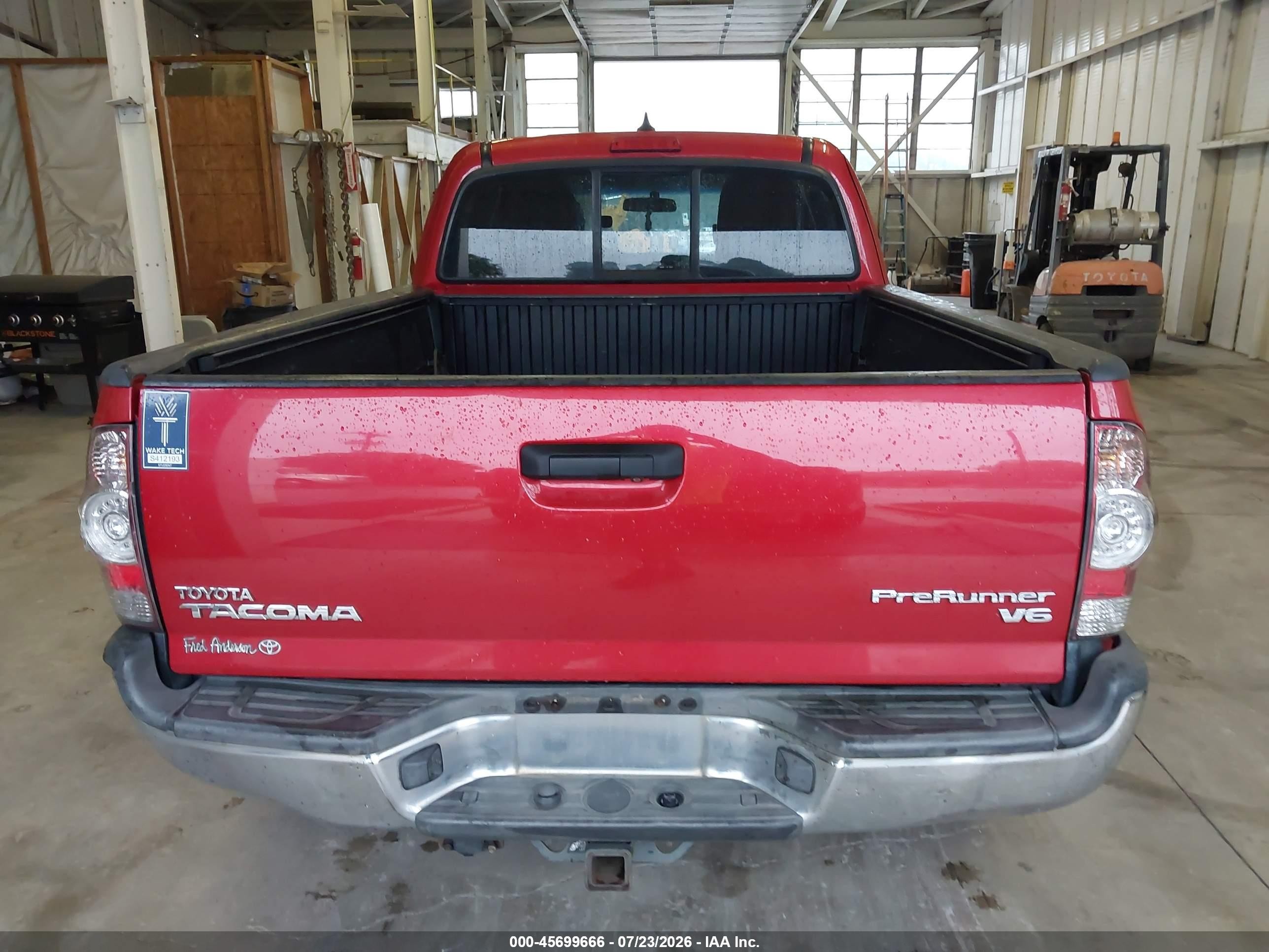 2015 Toyota Tacoma Prerunner V6 Red vin: 5TFTU4GNXFX082278