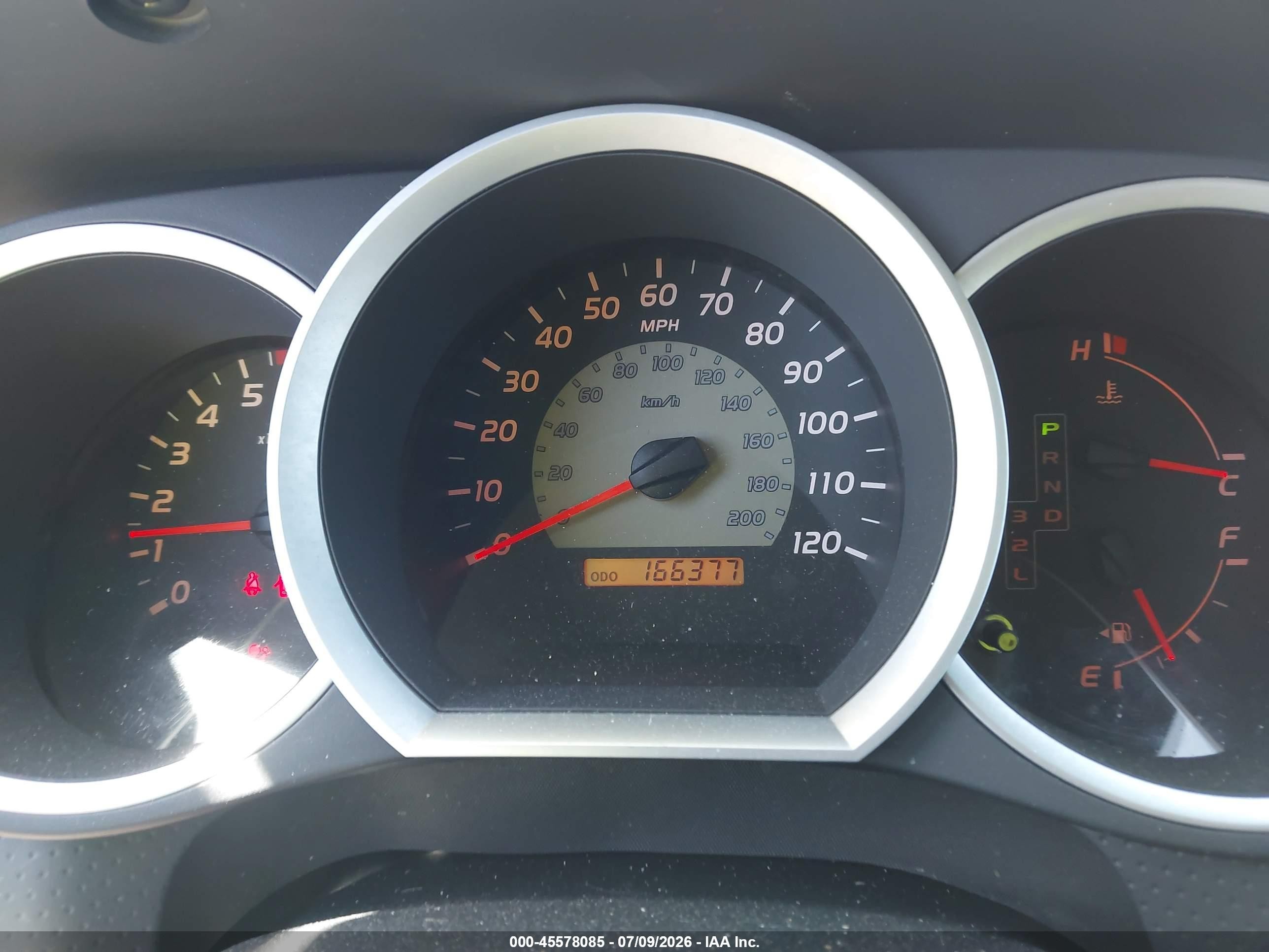 2011 Toyota Tacoma   Белый vin: 5TFTX4CN0BX001635
