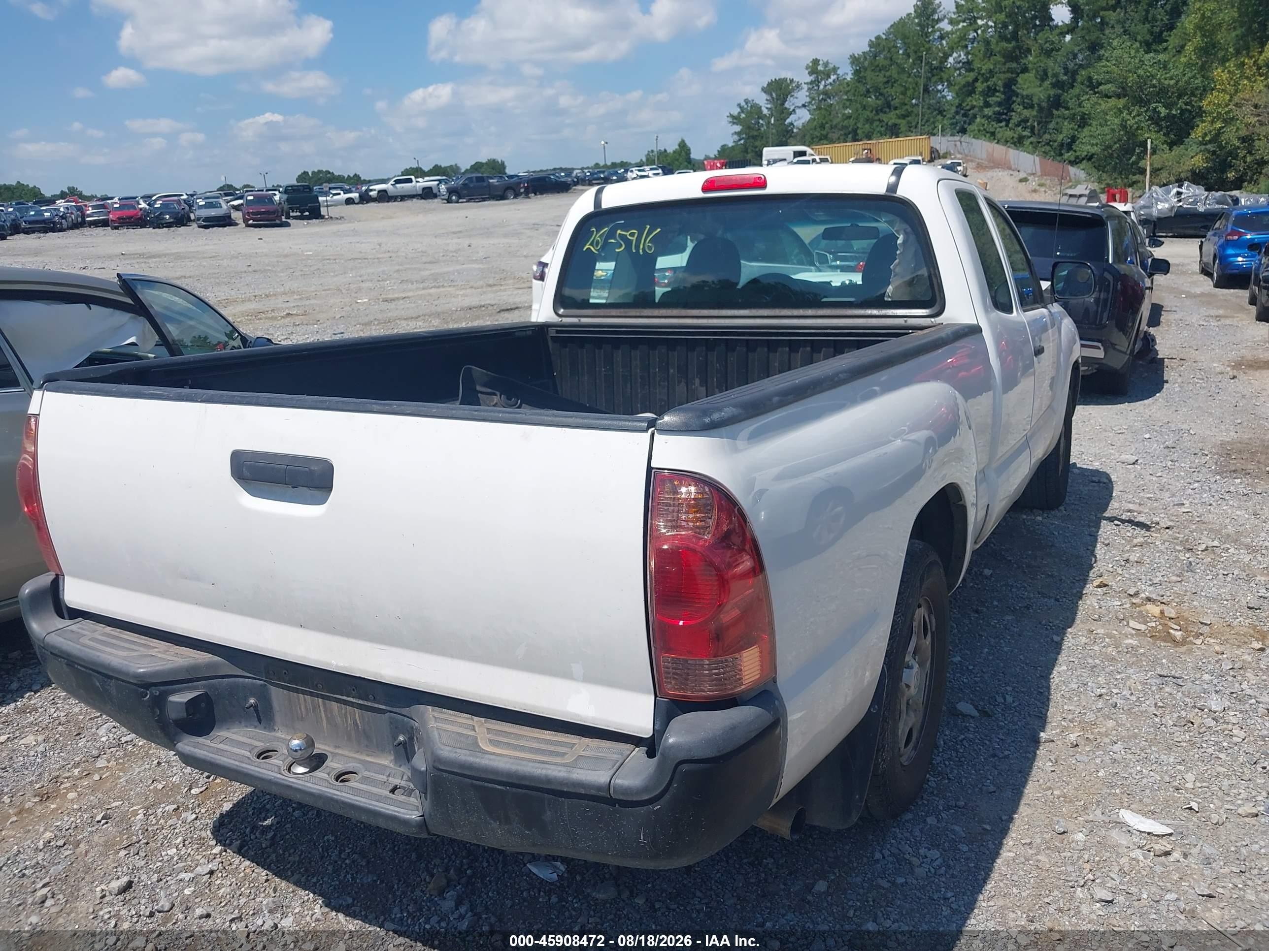 2015 Toyota Tacoma   White vin: 5TFTX4CN0FX056821