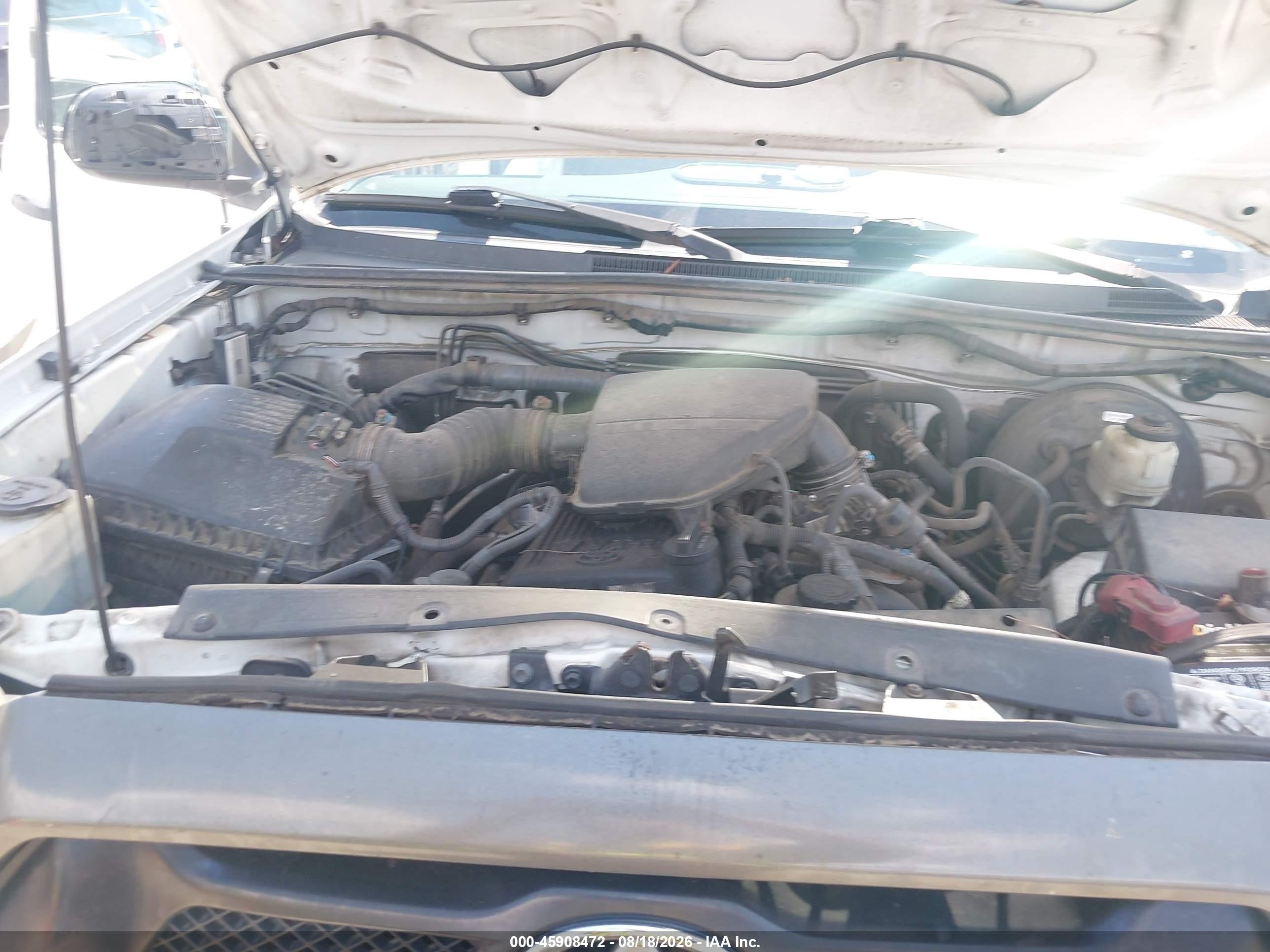 2015 Toyota Tacoma   White vin: 5TFTX4CN0FX056821
