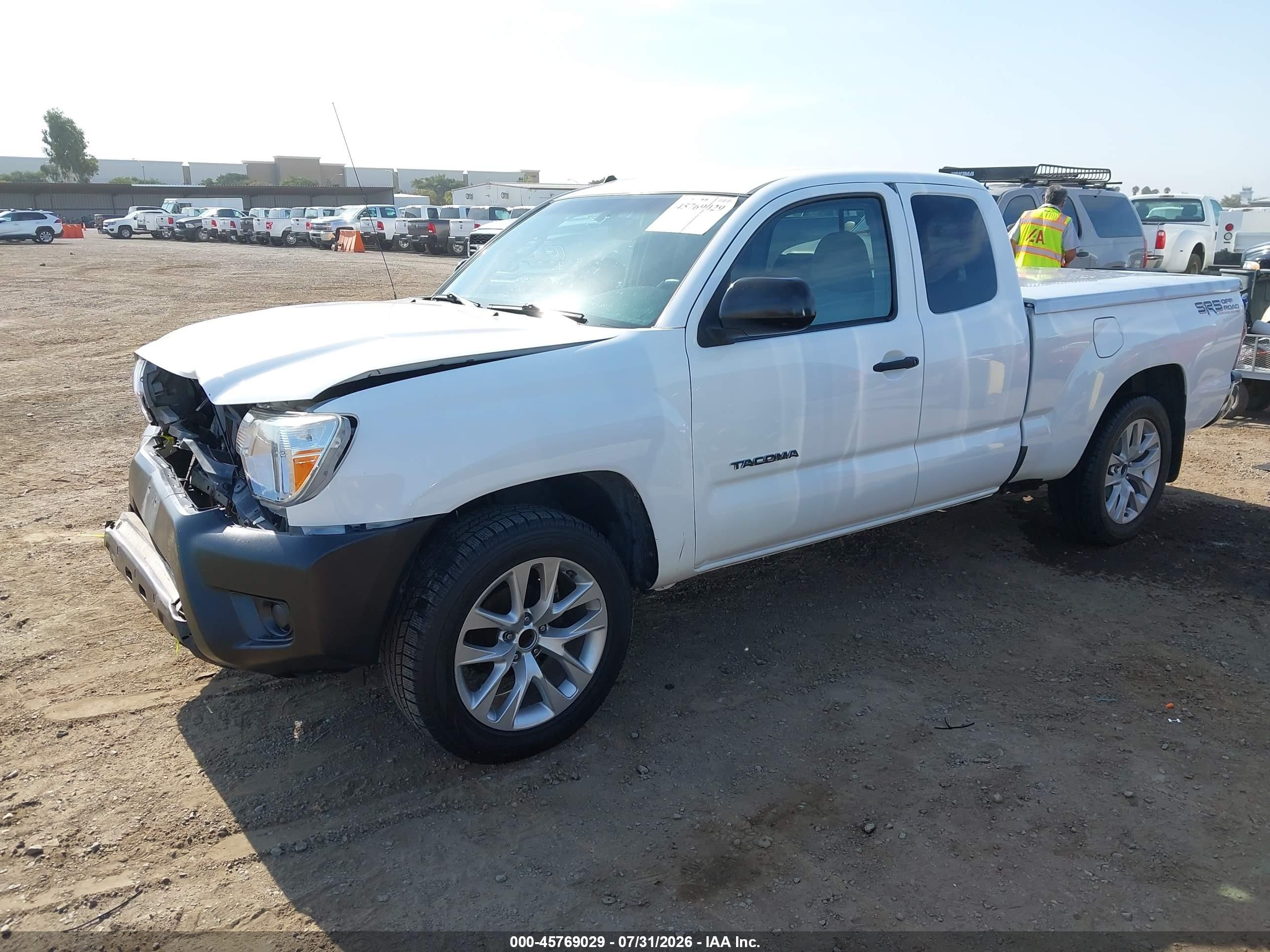 2012 Toyota Tacoma   Белый vin: 5TFTX4CN1CX018347