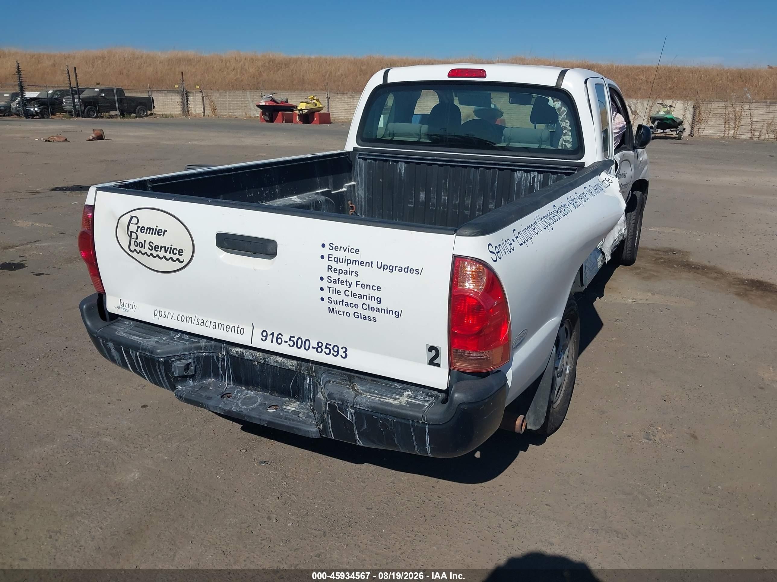 2014 Toyota Tacoma   White vin: 5TFTX4CN1EX037614