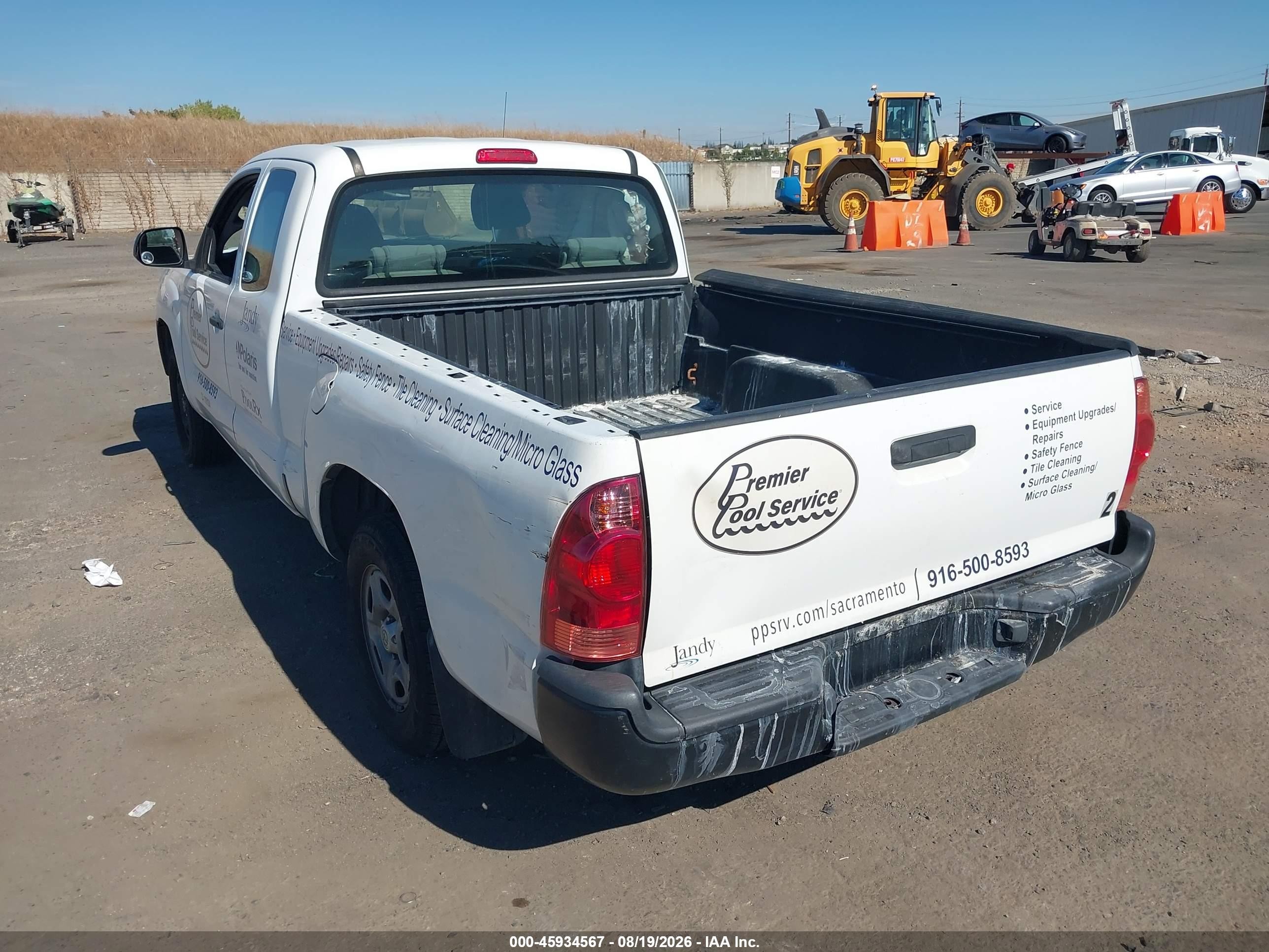 2014 Toyota Tacoma   White vin: 5TFTX4CN1EX037614