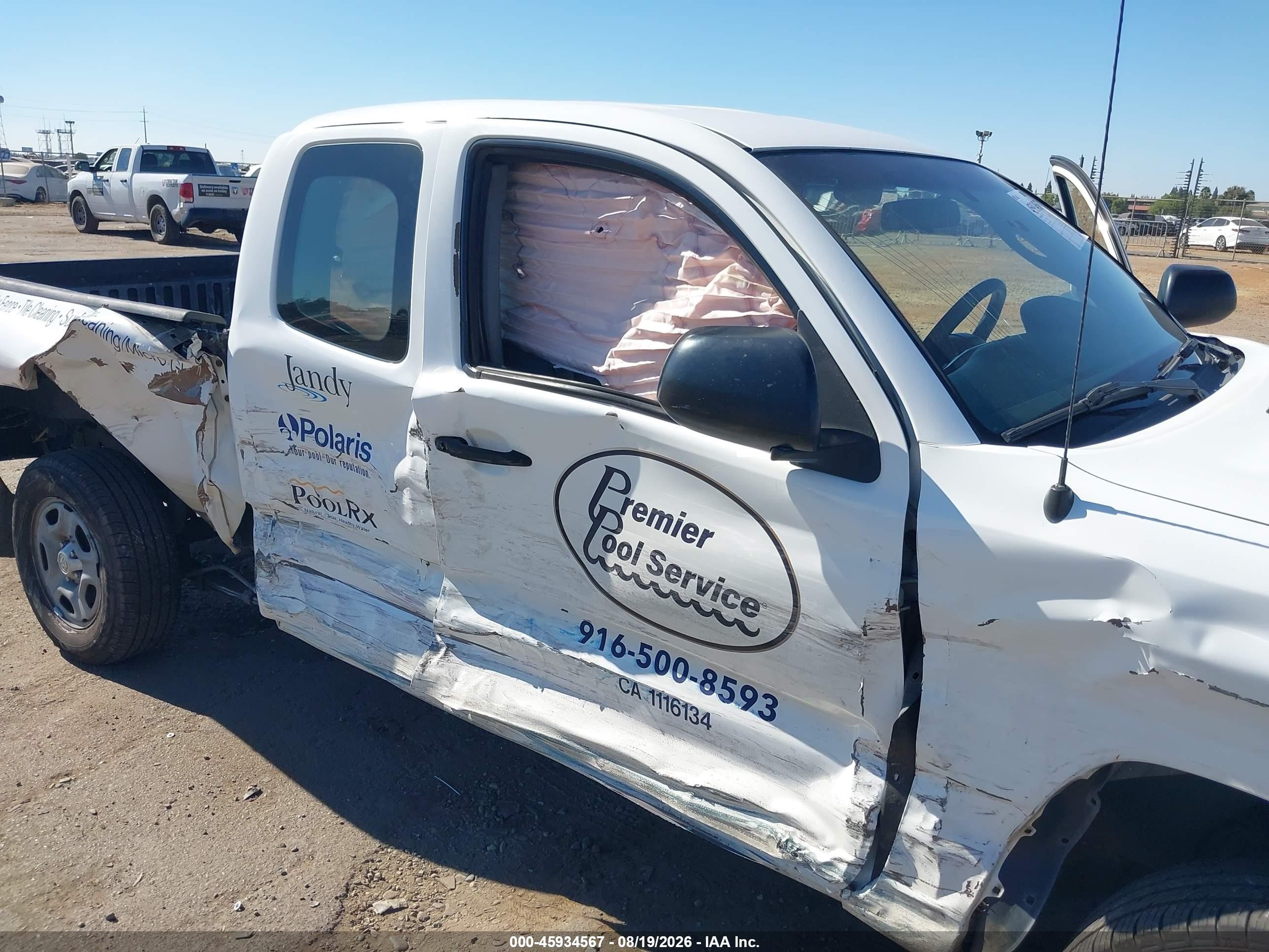 2014 Toyota Tacoma   White vin: 5TFTX4CN1EX037614