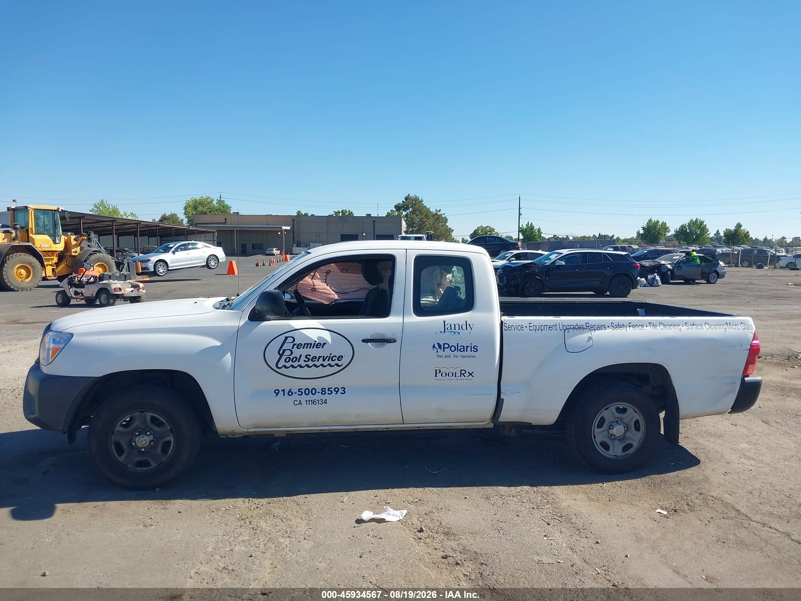 2014 Toyota Tacoma   White vin: 5TFTX4CN1EX037614