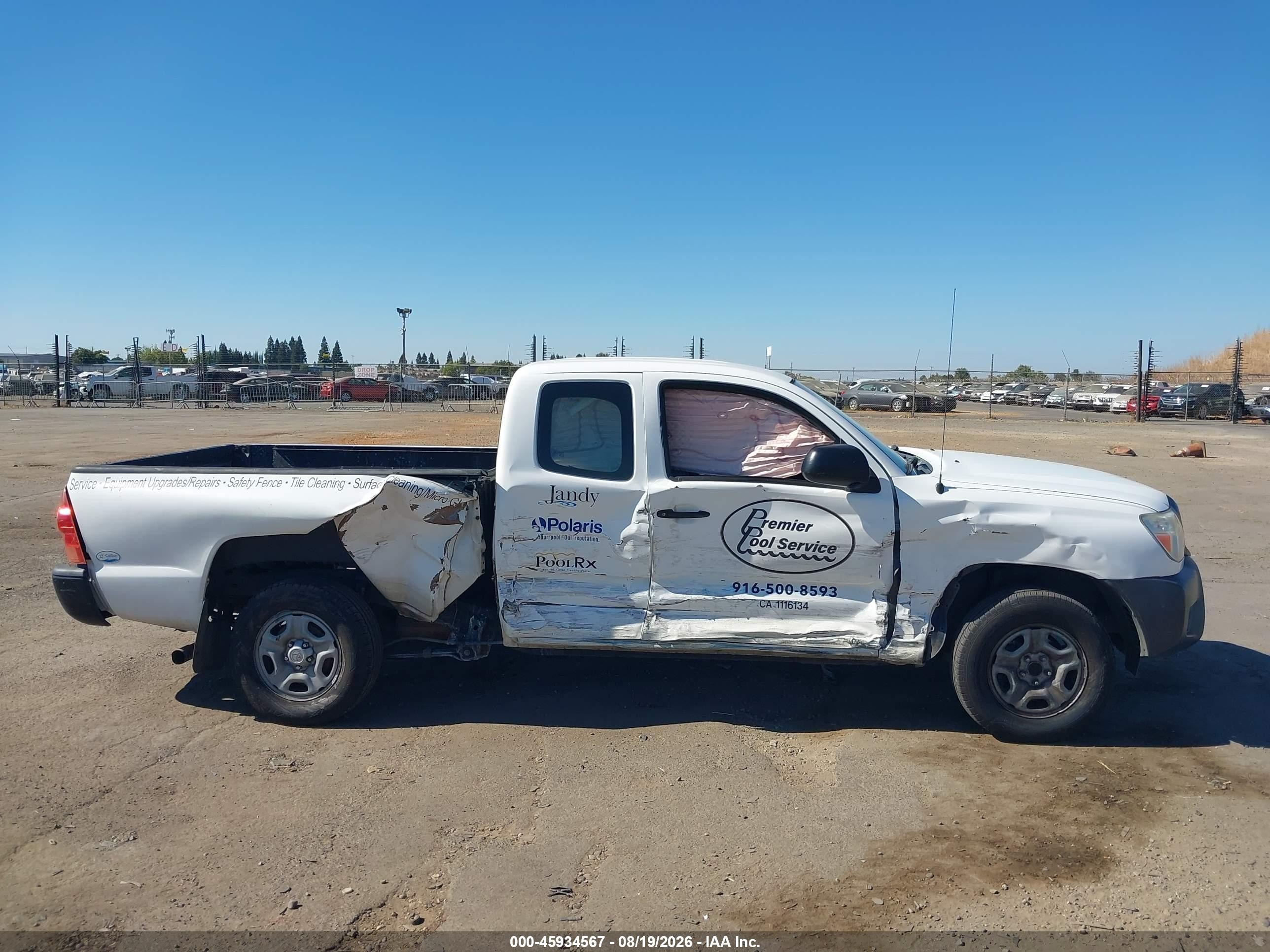 2014 Toyota Tacoma   White vin: 5TFTX4CN1EX037614