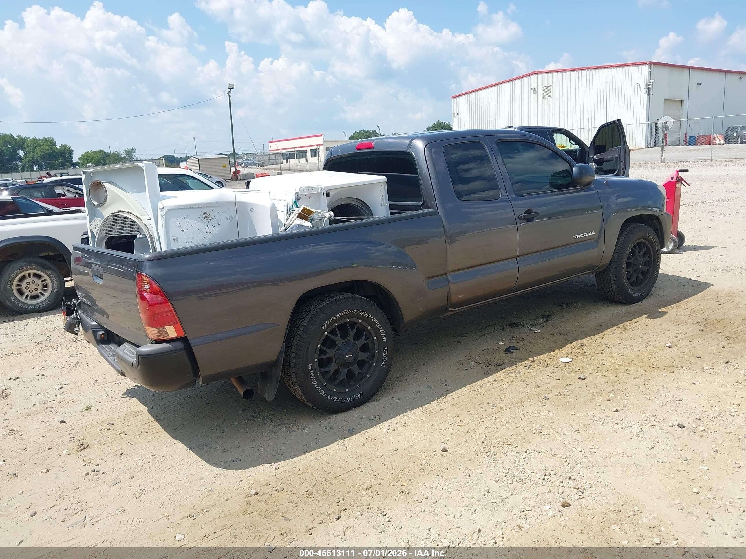2015 Toyota Tacoma   Gray vin: 5TFTX4CN1FX055628