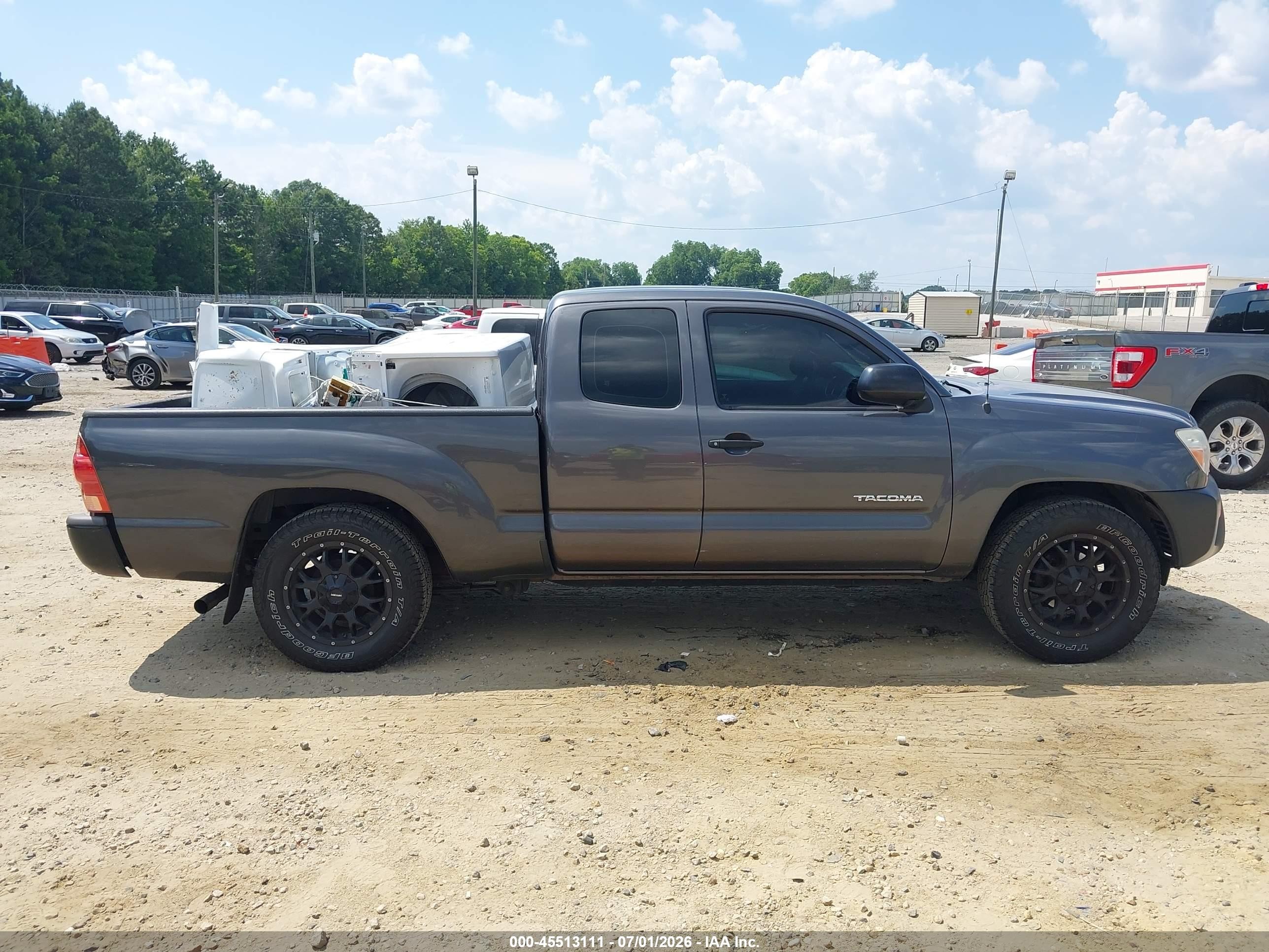 2015 Toyota Tacoma   Gray vin: 5TFTX4CN1FX055628