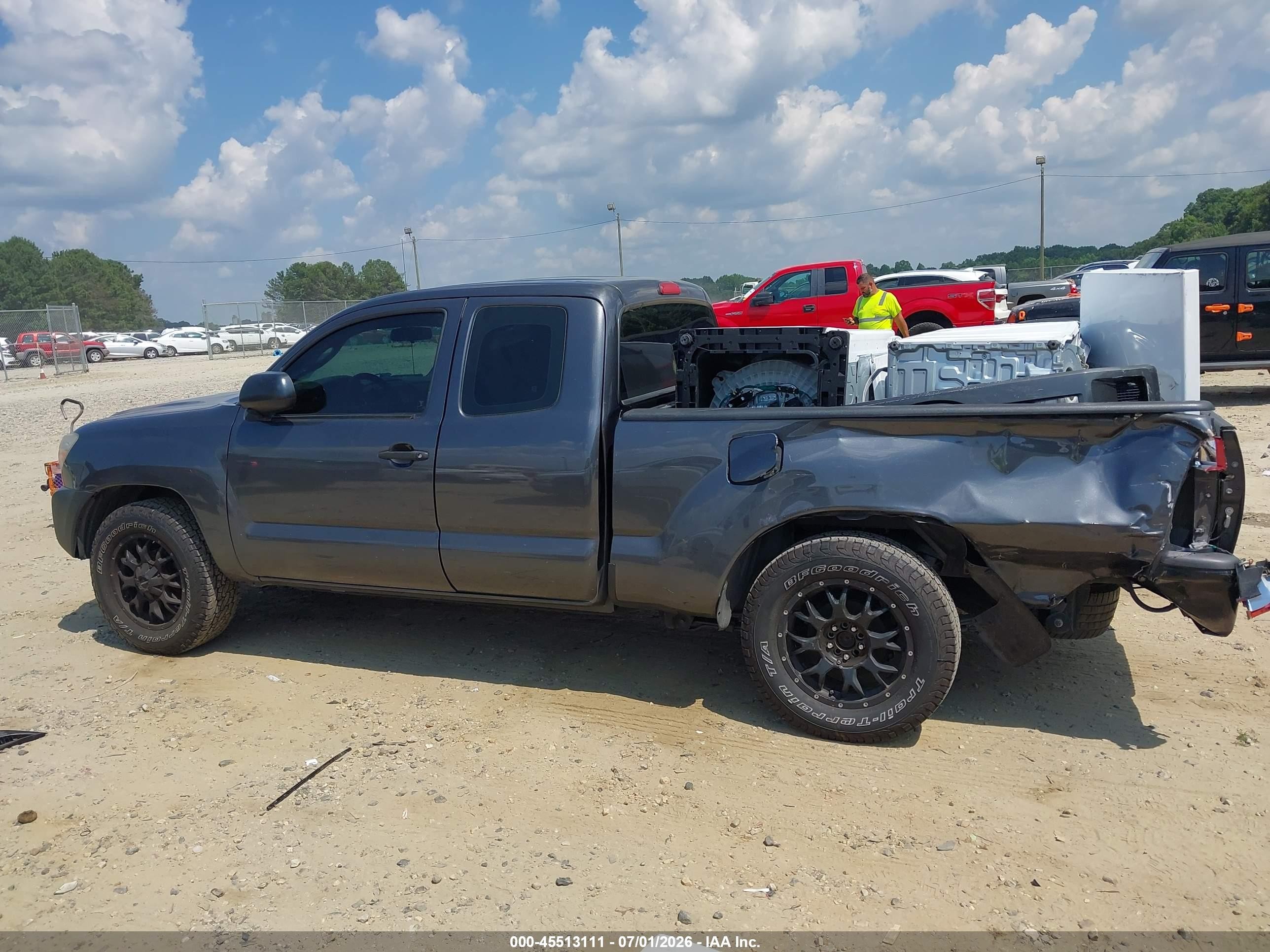 2015 Toyota Tacoma   Gray vin: 5TFTX4CN1FX055628