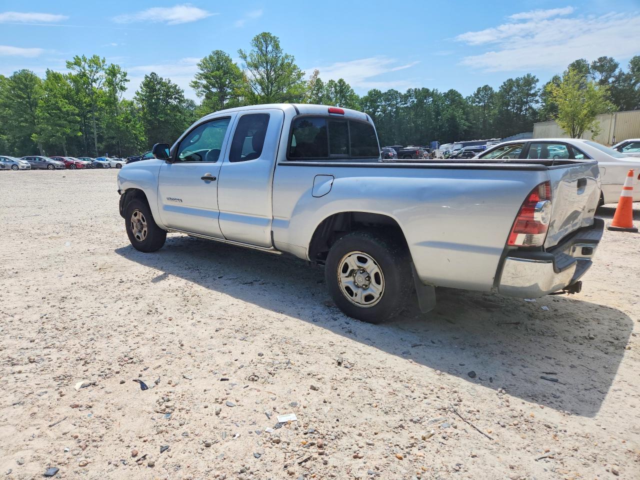 2011 Toyota Tacoma Base Silver vin: 5TFTX4CN2BX005654