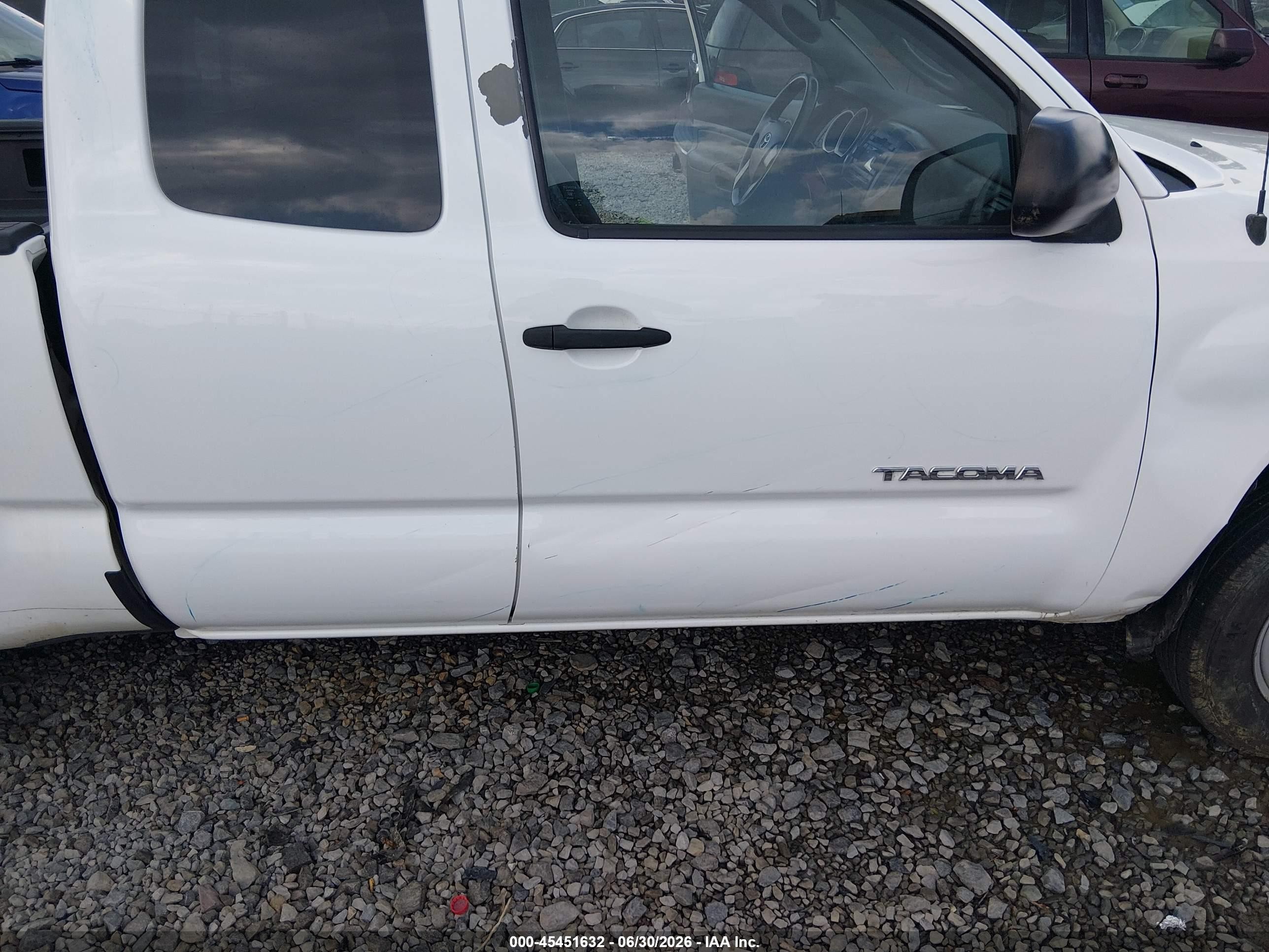 2012 Toyota Tacoma   White vin: 5TFTX4CN2CX016316