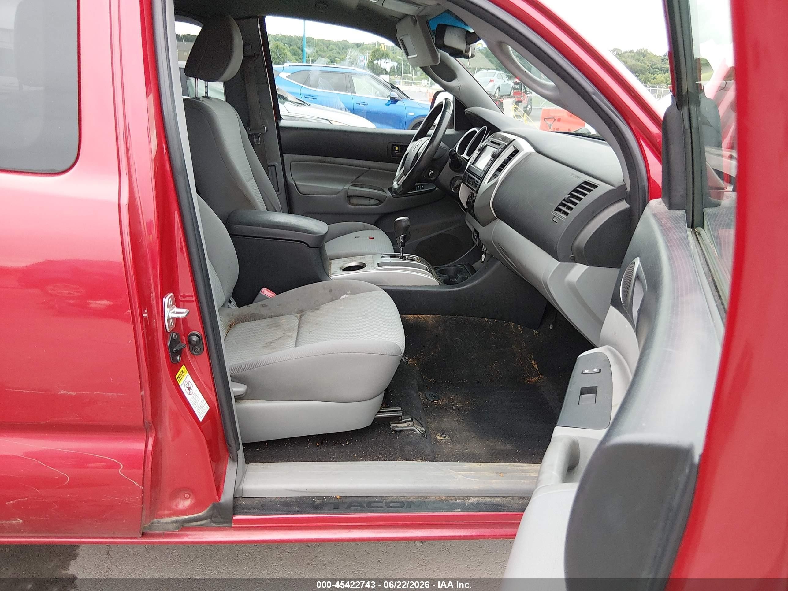 2013 Toyota Tacoma   Red vin: 5TFTX4CN2DX022490