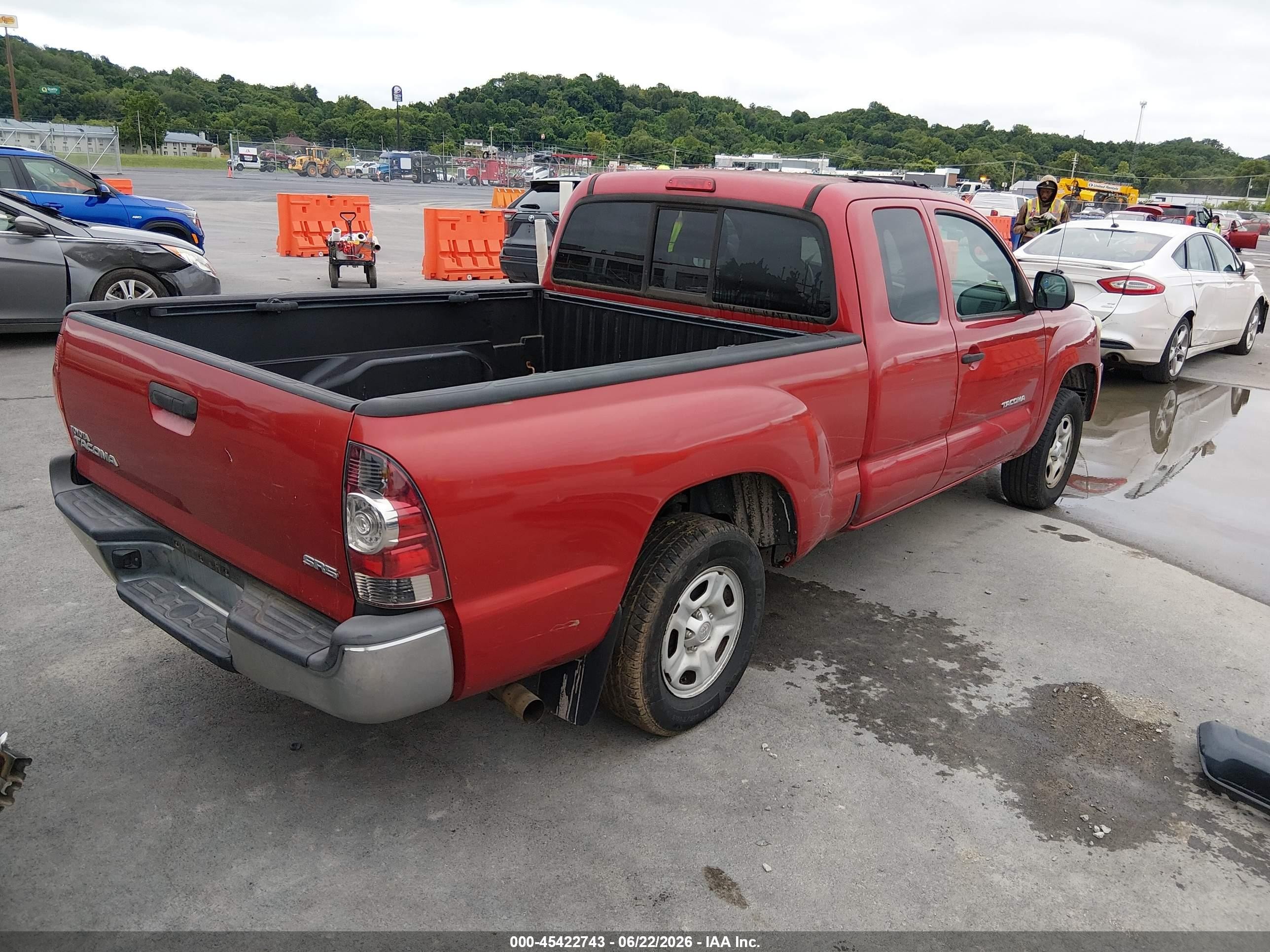 2013 Toyota Tacoma   Red vin: 5TFTX4CN2DX022490