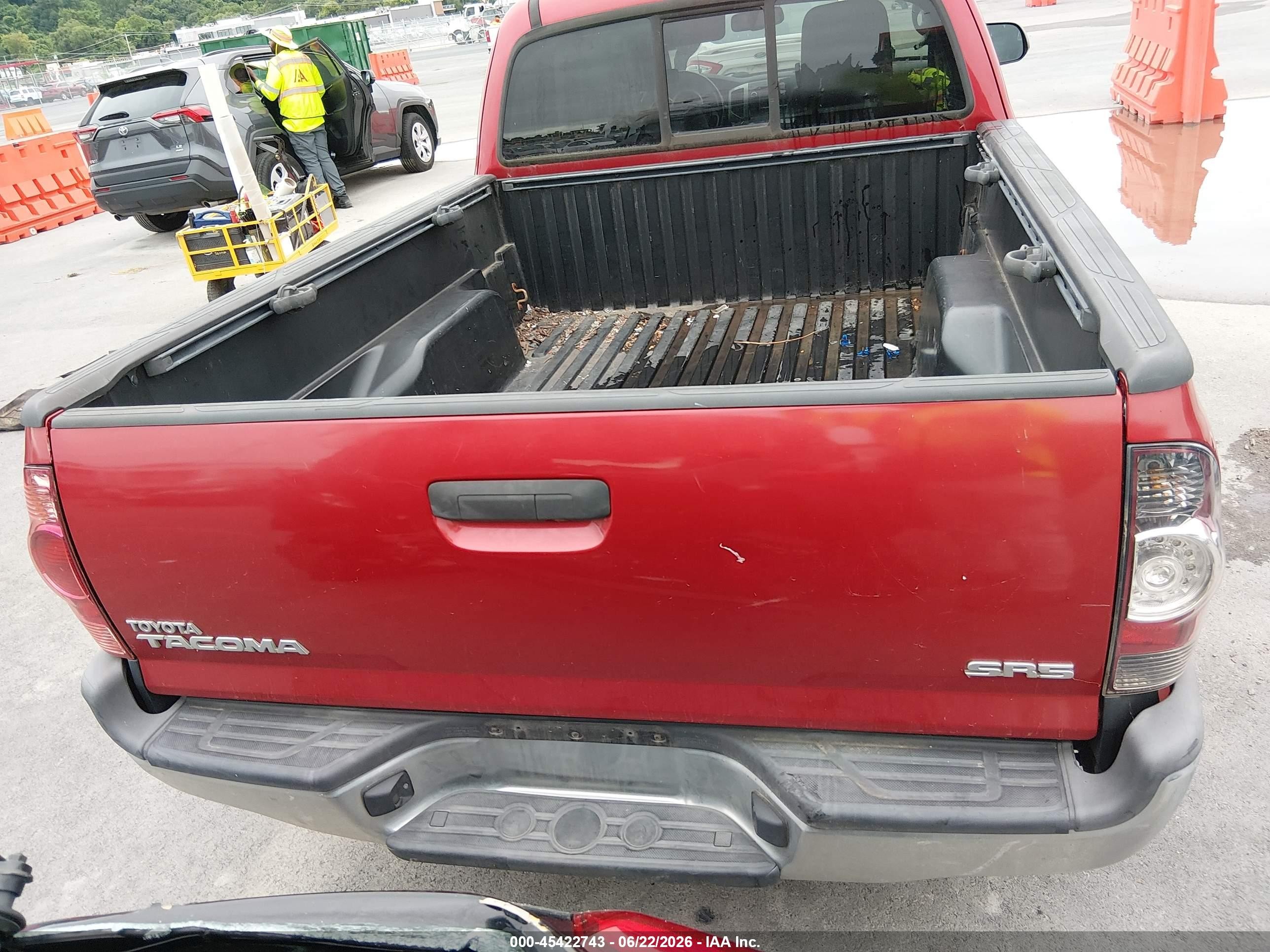 2013 Toyota Tacoma   Red vin: 5TFTX4CN2DX022490