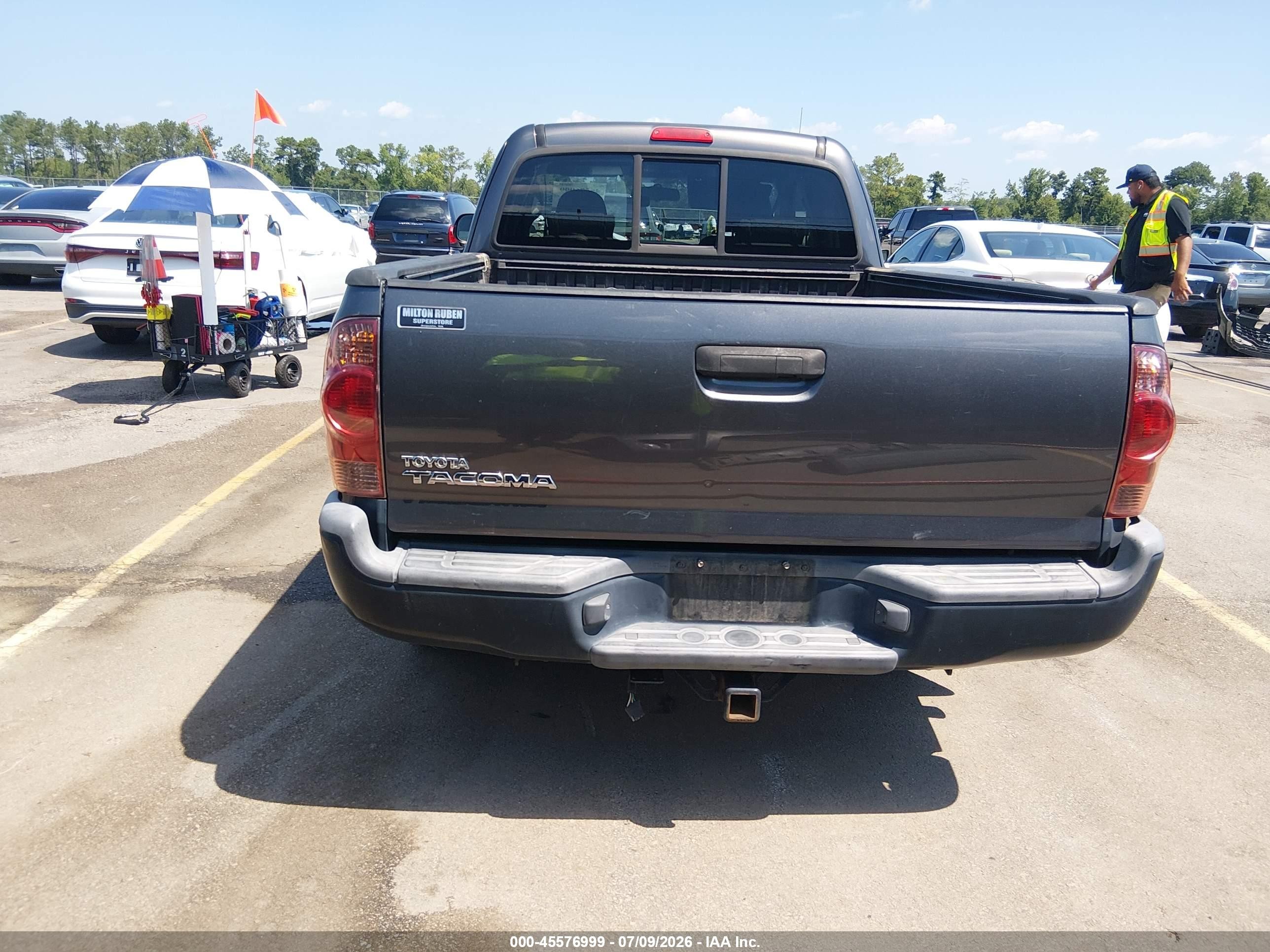 2013 Toyota Tacoma   Gray vin: 5TFTX4CN2DX028919