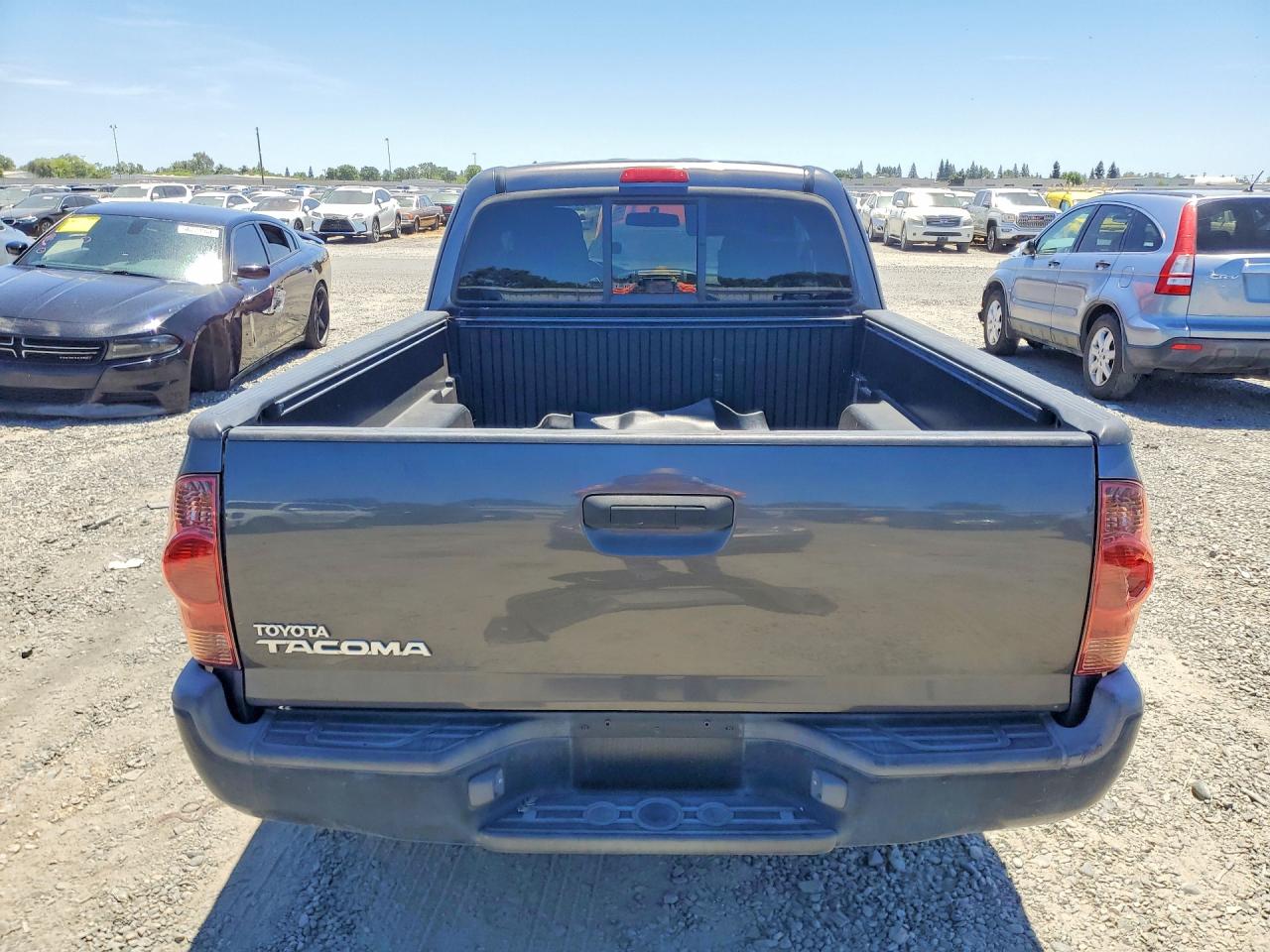 2015 Toyota Tacoma Access Cab Серый vin: 5TFTX4CN2FX051295