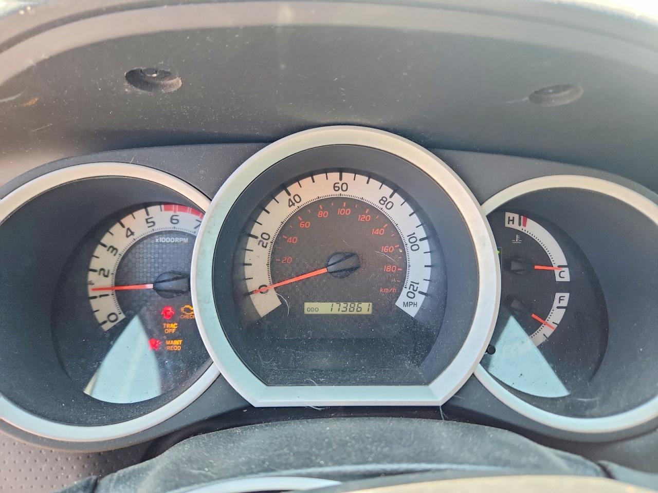2015 Toyota Tacoma Base White vin: 5TFTX4CN2FX051846