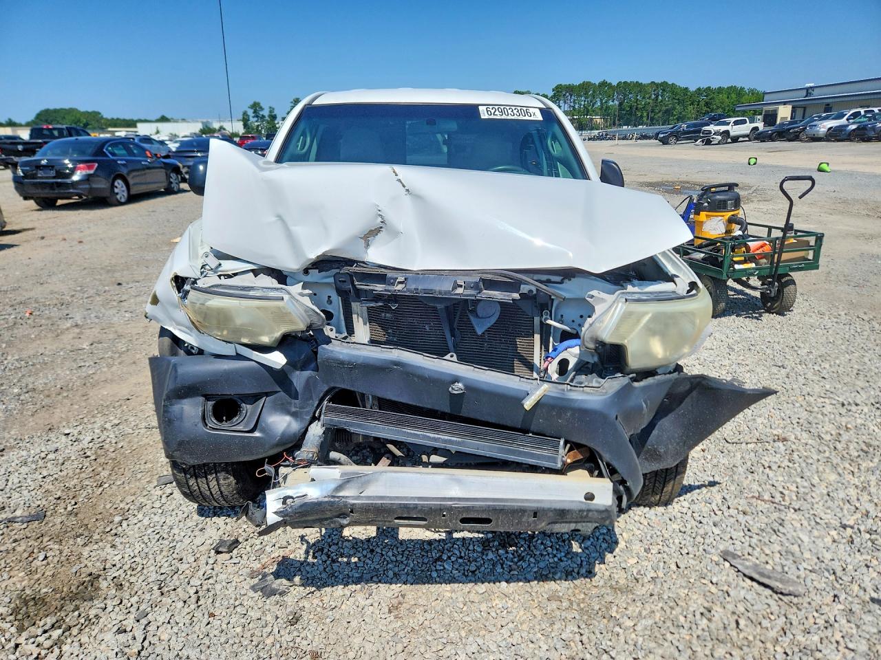 2015 Toyota Tacoma Base White vin: 5TFTX4CN2FX051846