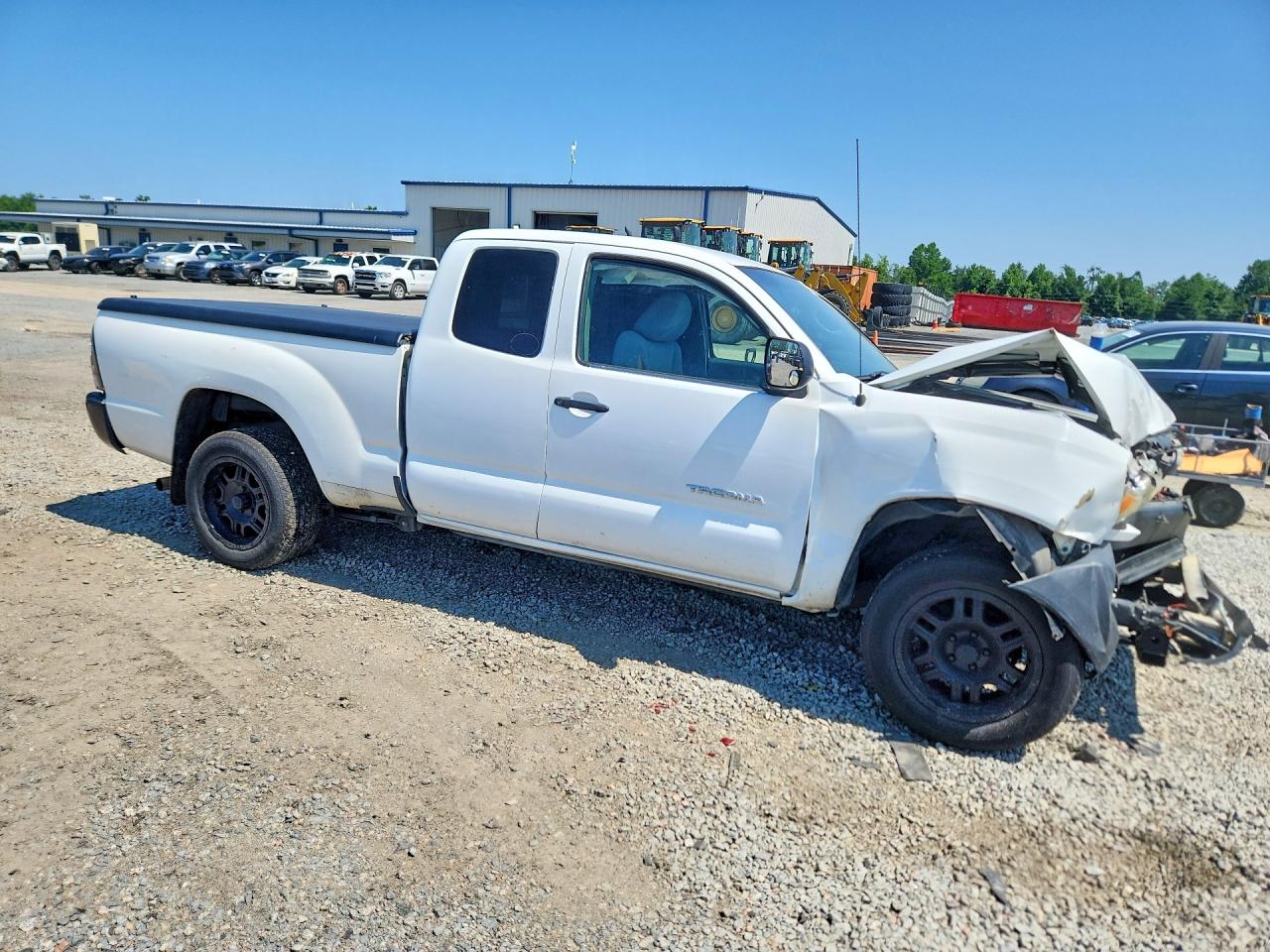 2015 Toyota Tacoma Base White vin: 5TFTX4CN2FX051846