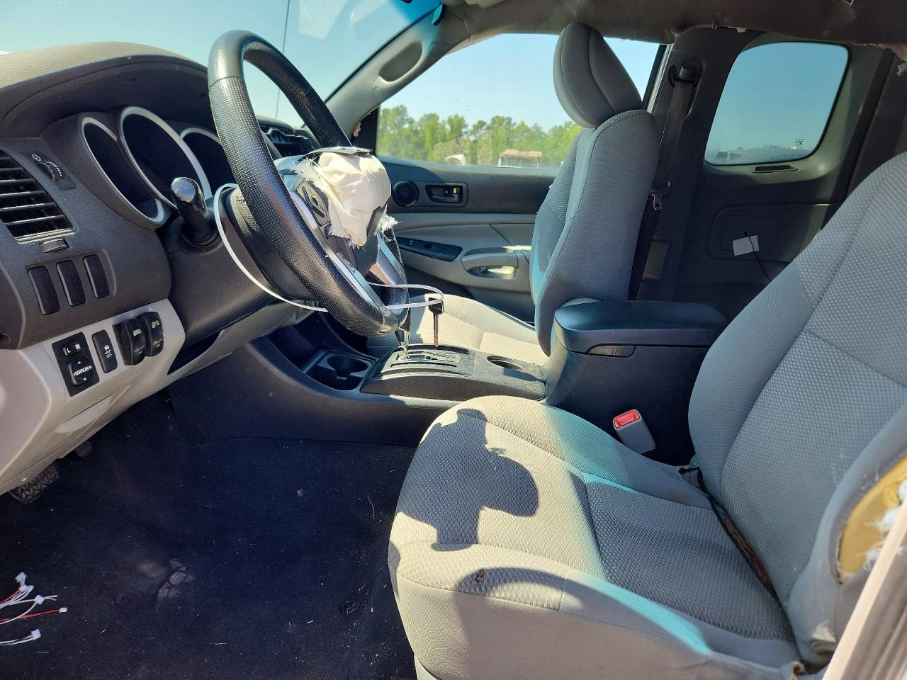 2015 Toyota Tacoma Base White vin: 5TFTX4CN2FX051846