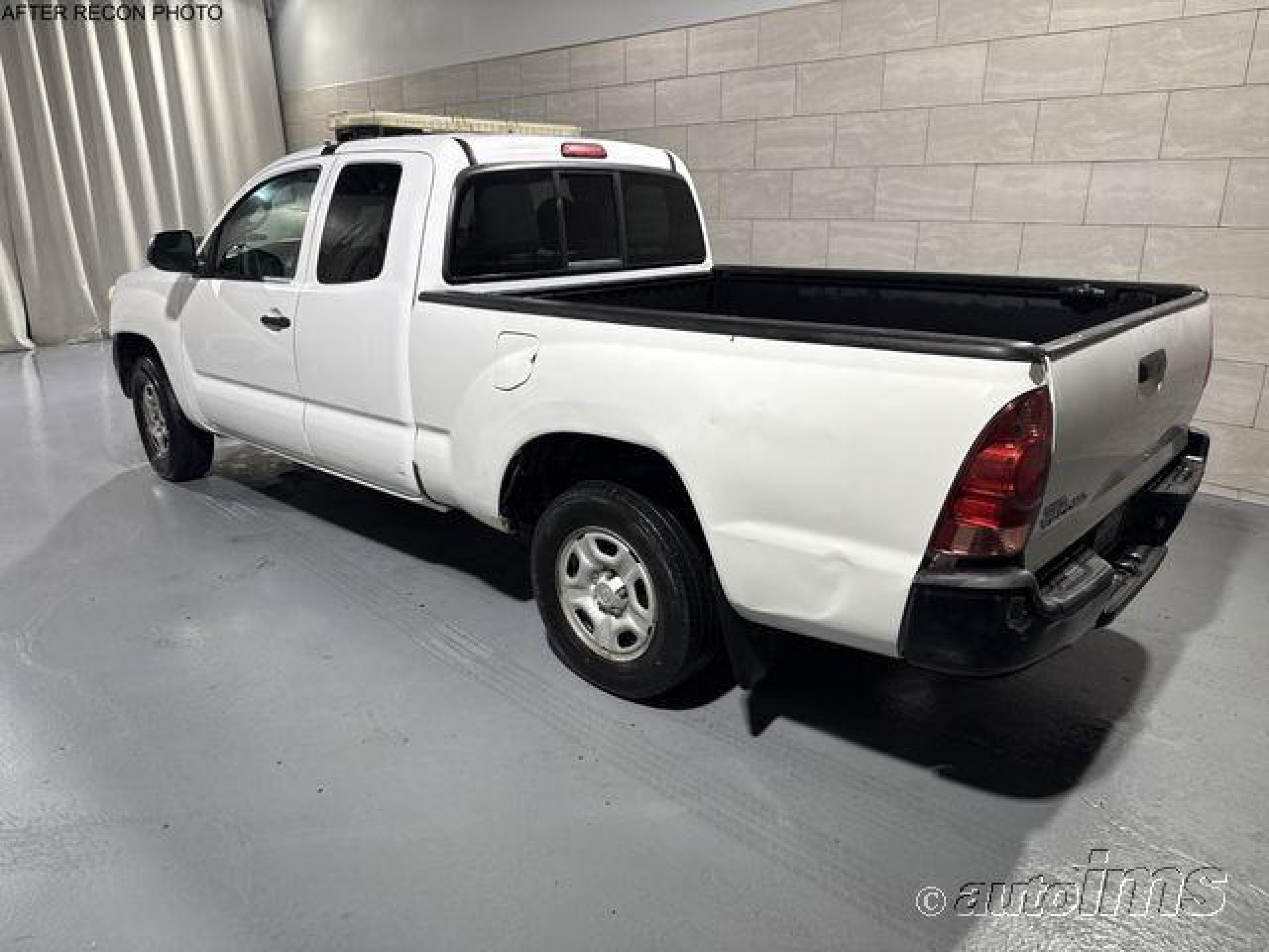 2015 Toyota Tacoma   vin: 5TFTX4CN2FX053449
