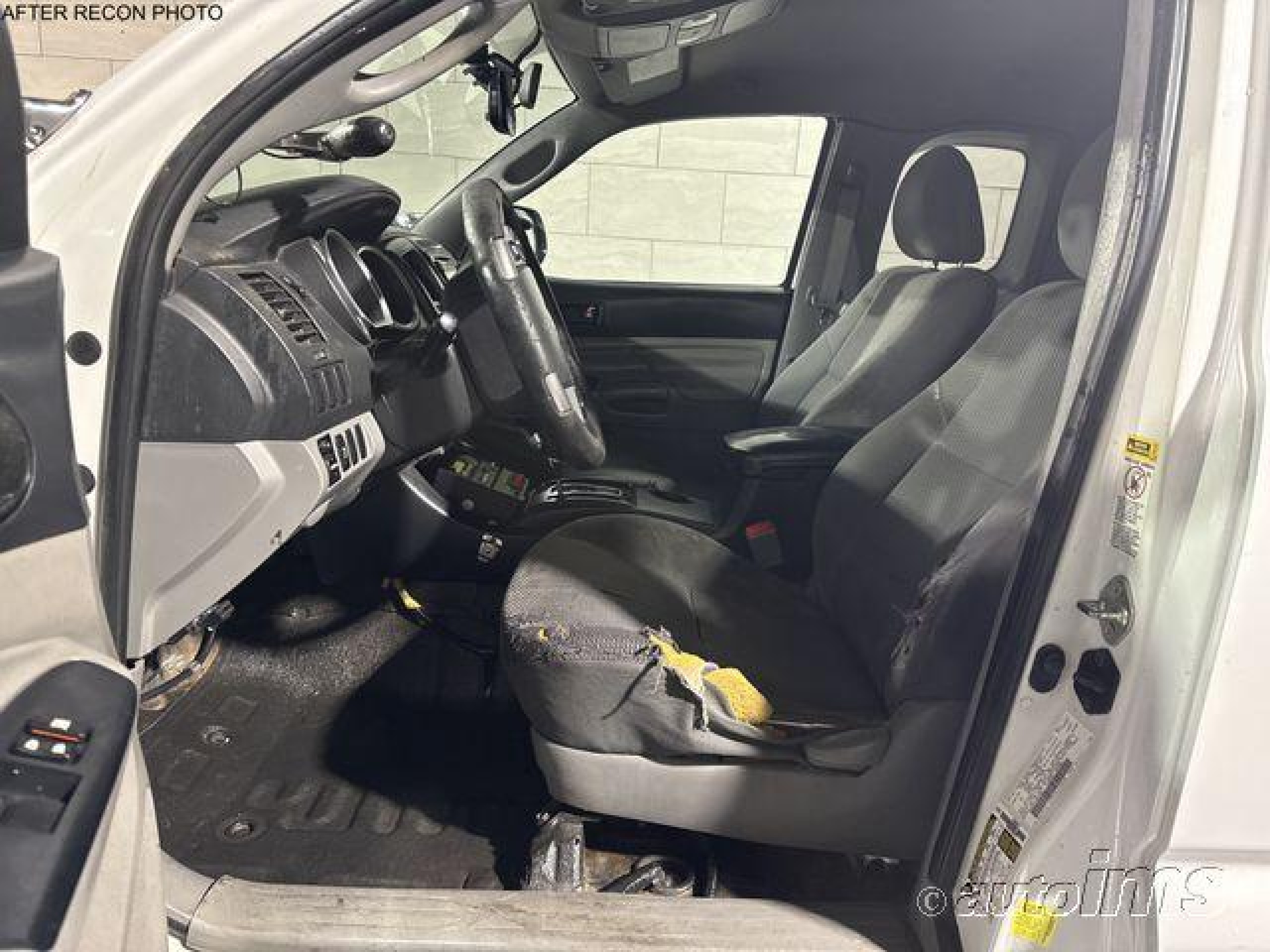 2015 Toyota Tacoma   vin: 5TFTX4CN2FX053449