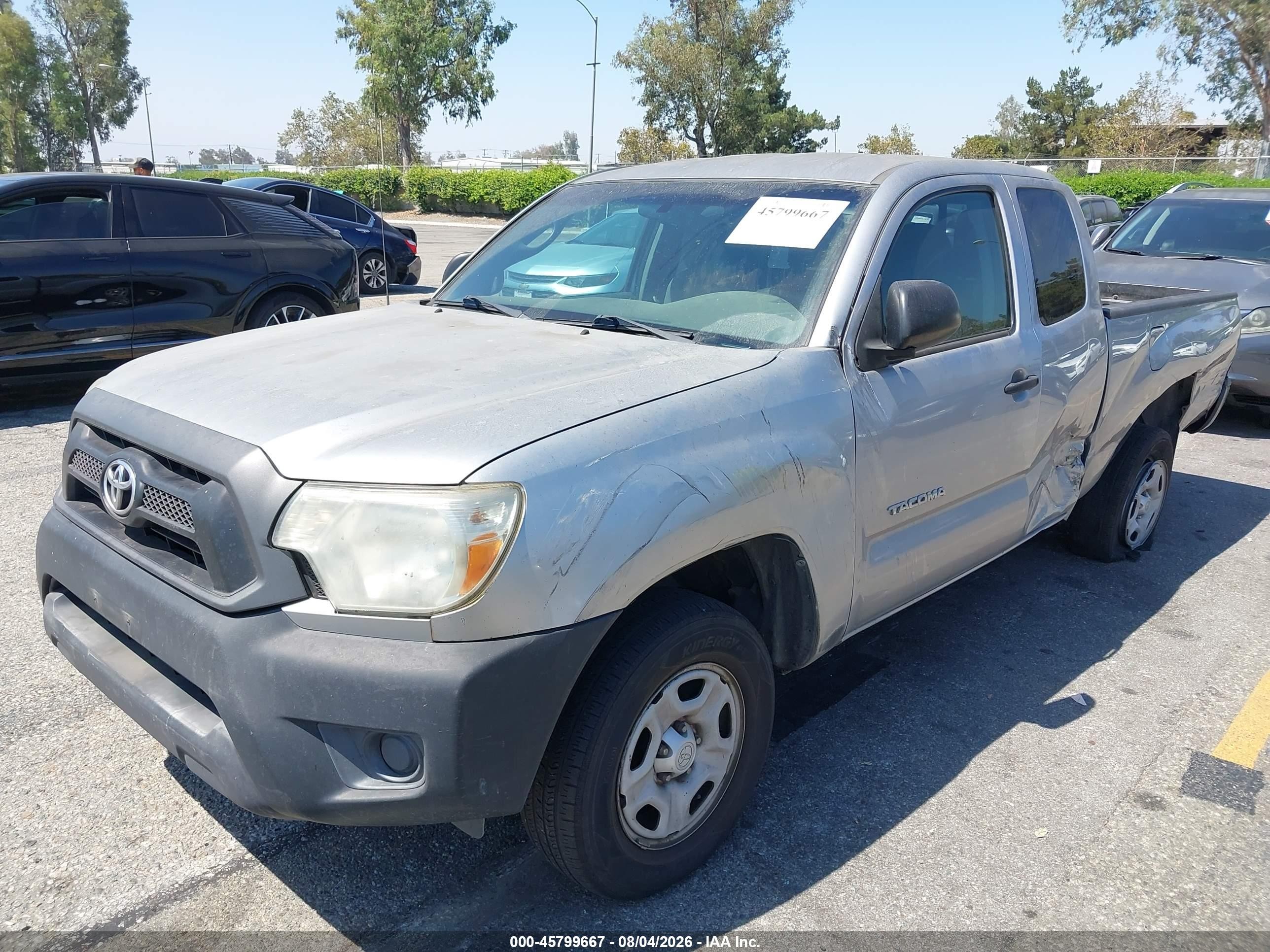 2015 Toyota Tacoma   Silver vin: 5TFTX4CN2FX063141
