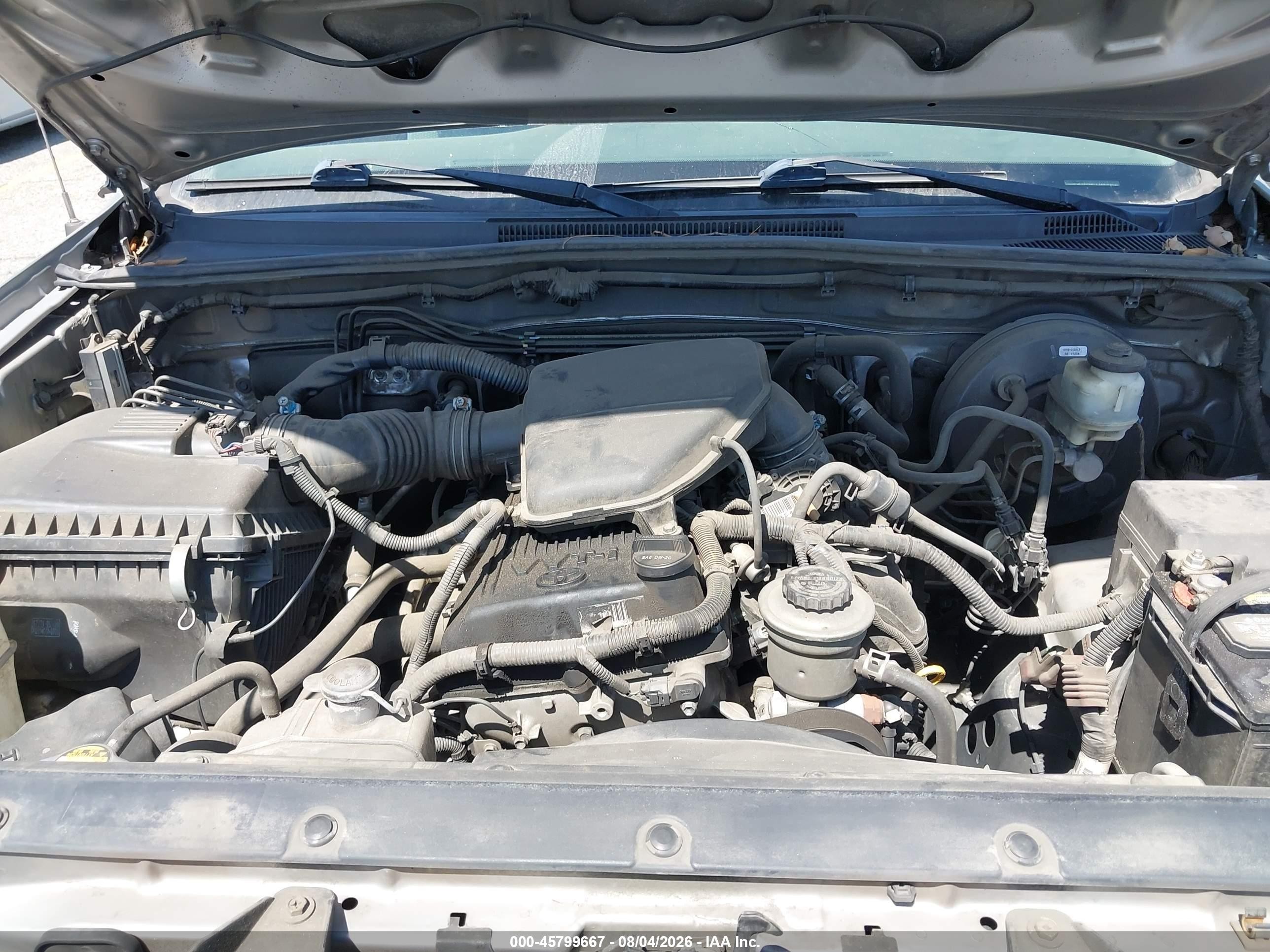 2015 Toyota Tacoma   Silver vin: 5TFTX4CN2FX063141