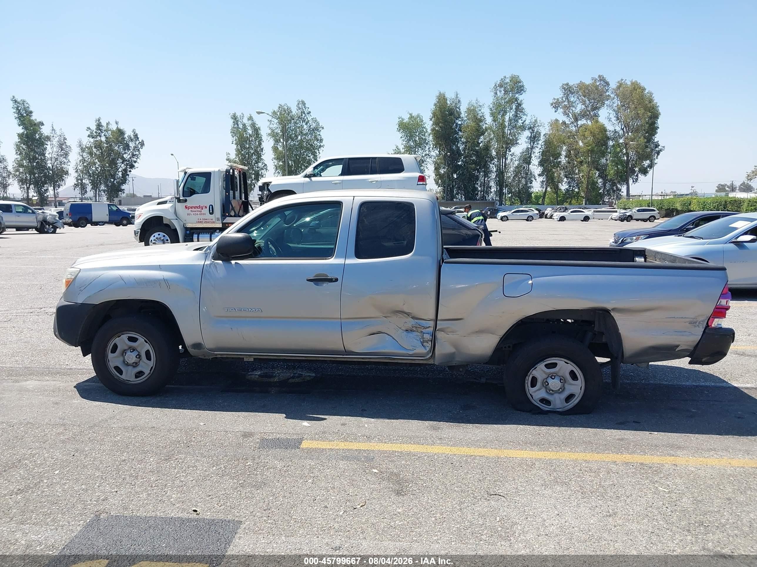 2015 Toyota Tacoma   Silver vin: 5TFTX4CN2FX063141