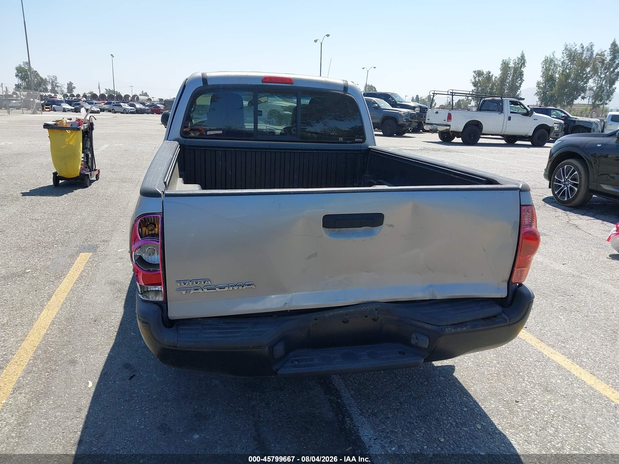 2015 Toyota Tacoma   Silver vin: 5TFTX4CN2FX063141