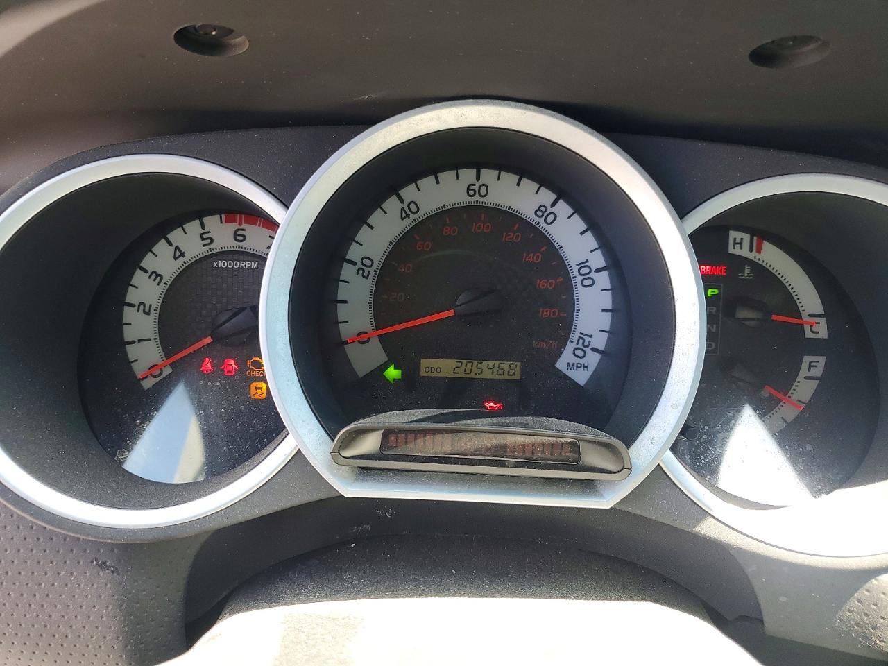 2015 Toyota Tacoma Access Cab White vin: 5TFTX4CN2FX066685