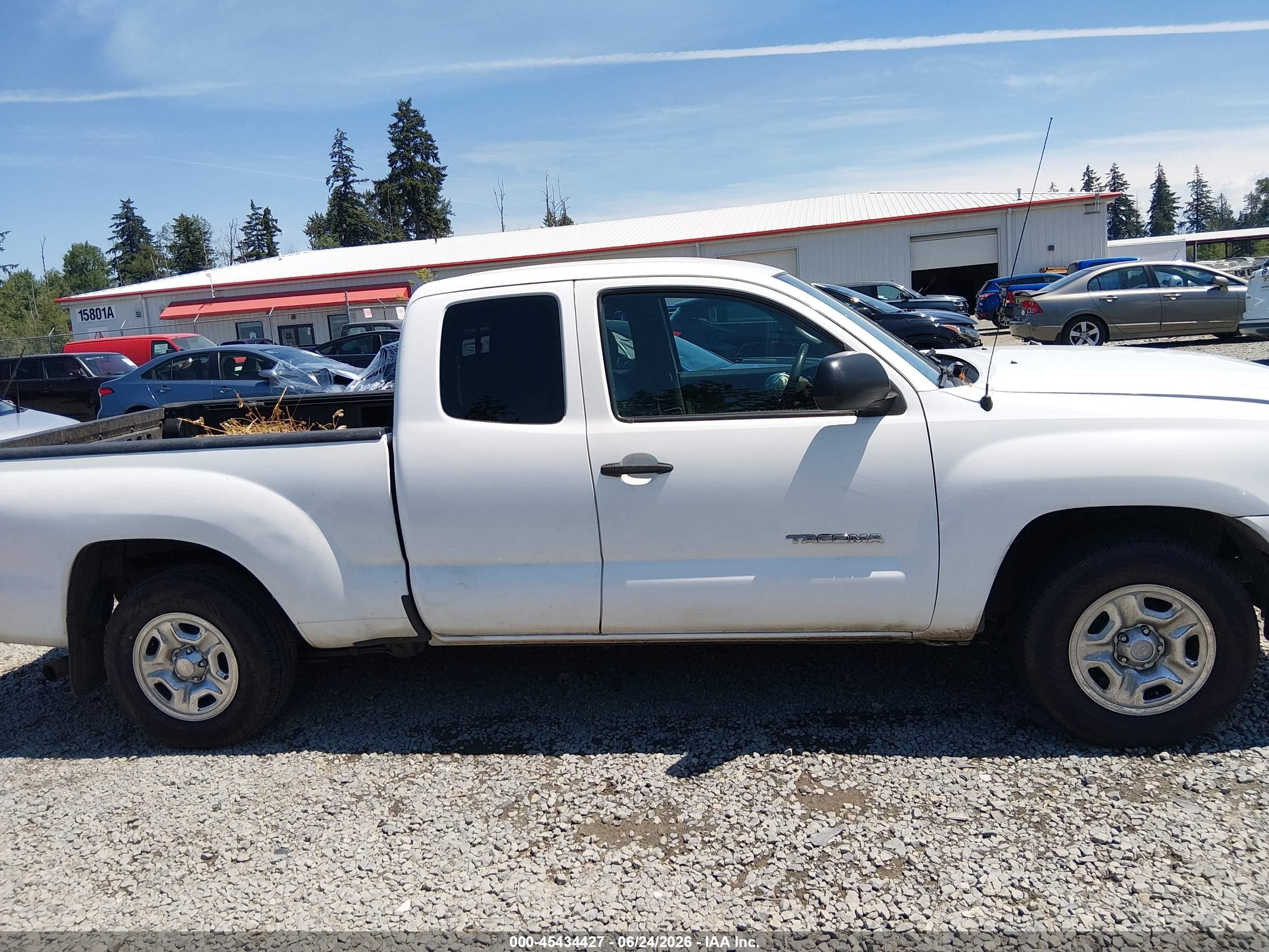 2012 Toyota Tacoma   Белый vin: 5TFTX4CN3CX020519