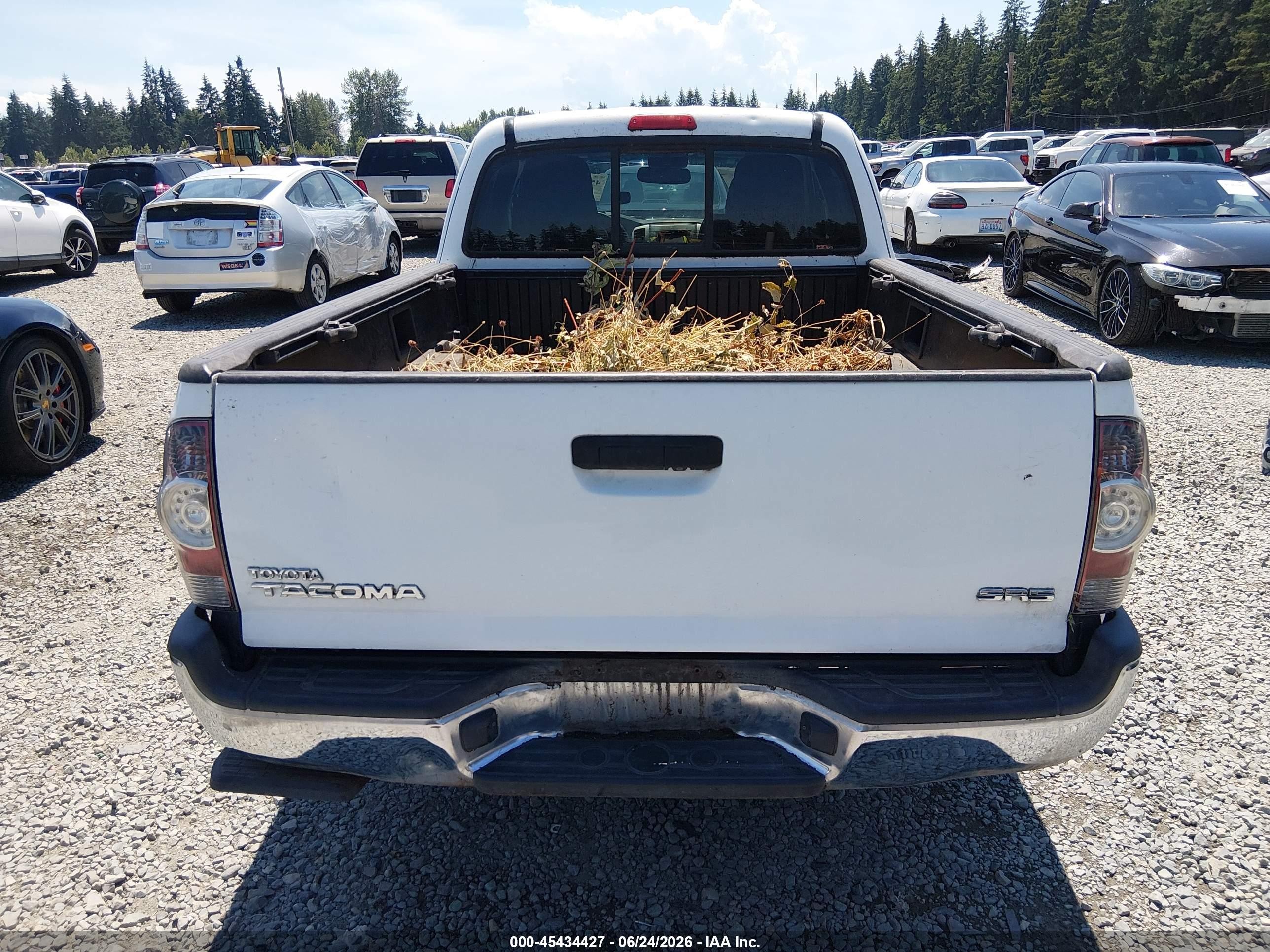 2012 Toyota Tacoma   Белый vin: 5TFTX4CN3CX020519