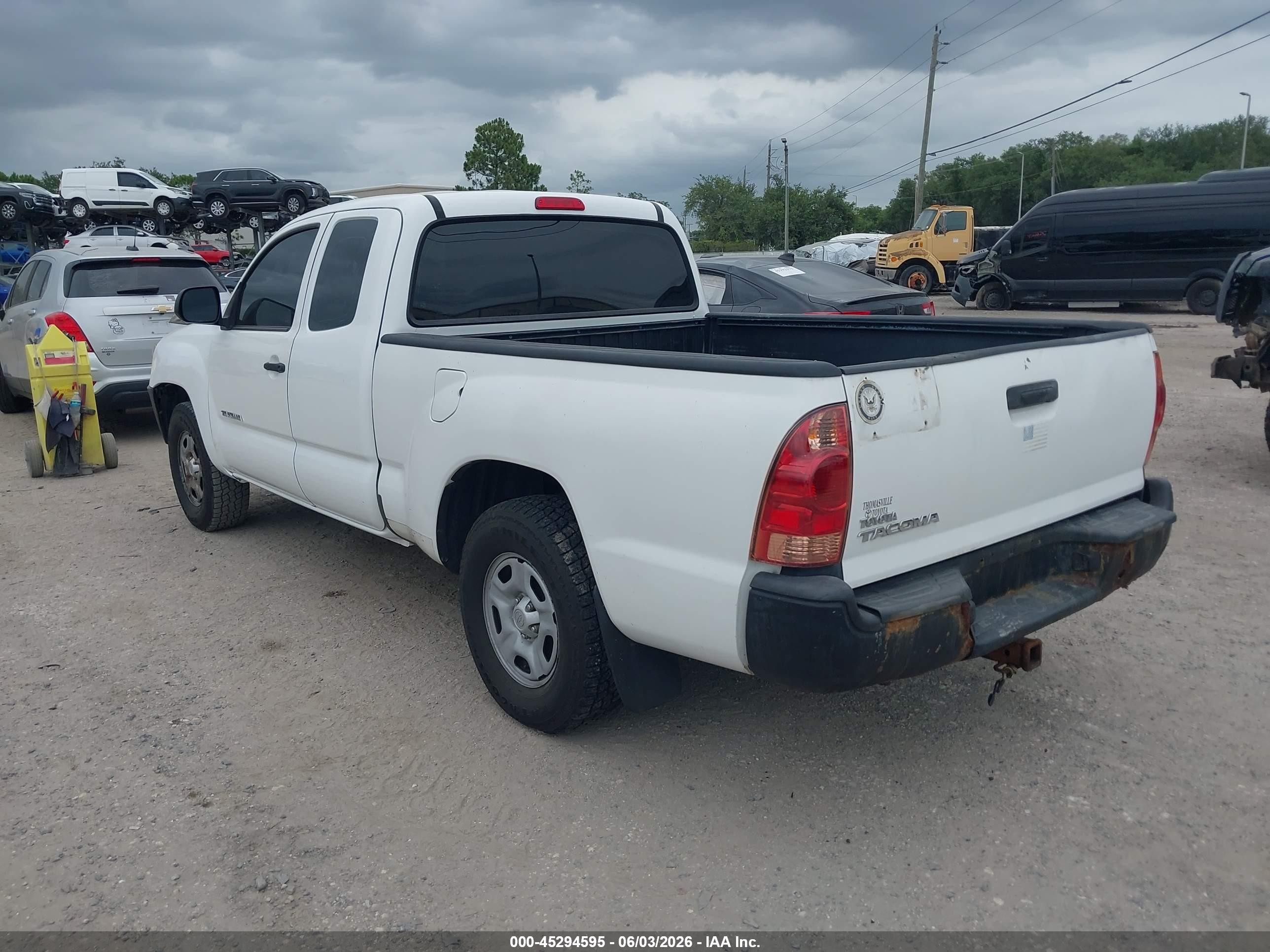 2014 Toyota Tacoma   White vin: 5TFTX4CN3EX038229
