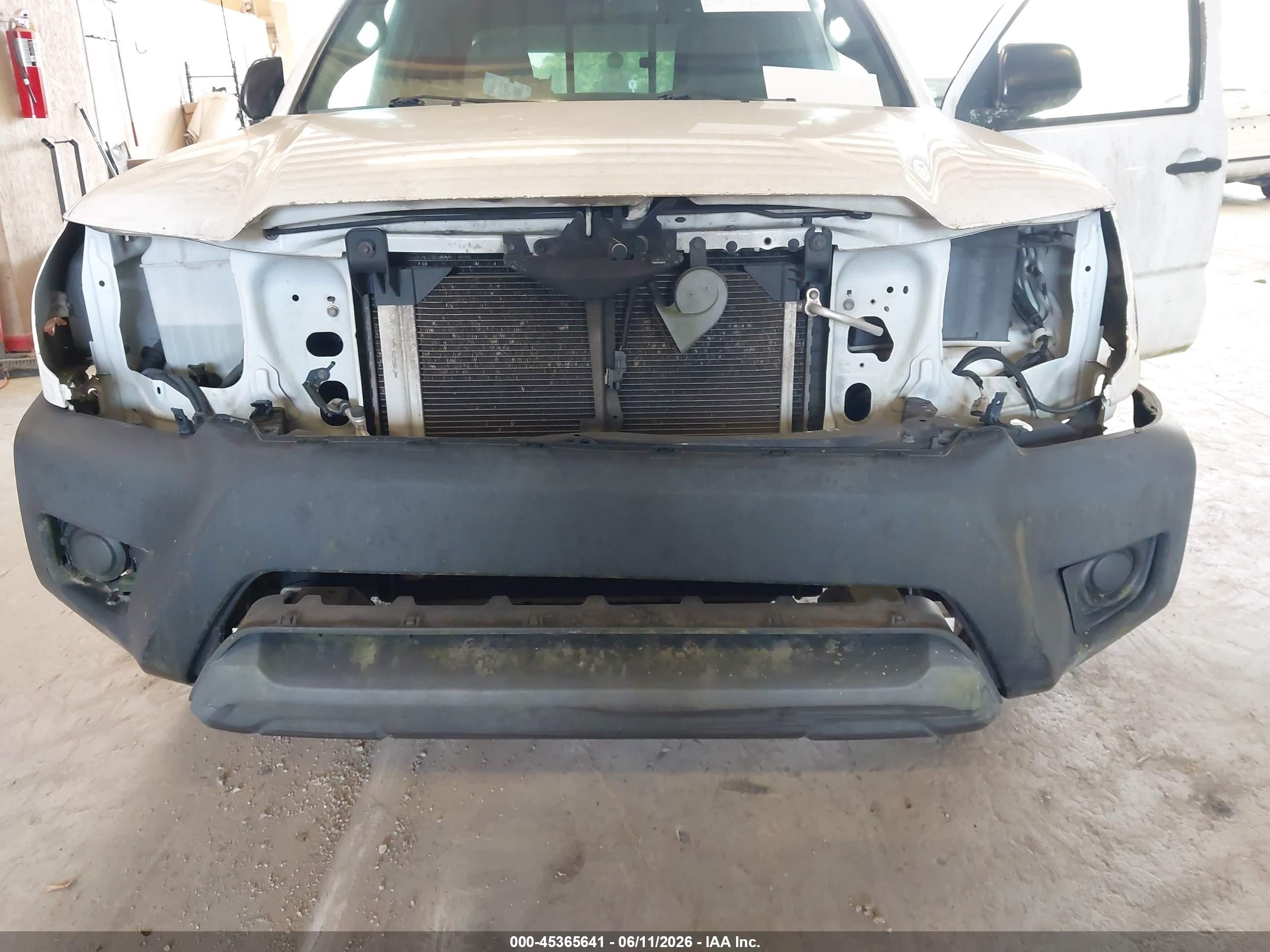 2013 Toyota Tacoma   White vin: 5TFTX4CN4DX028419