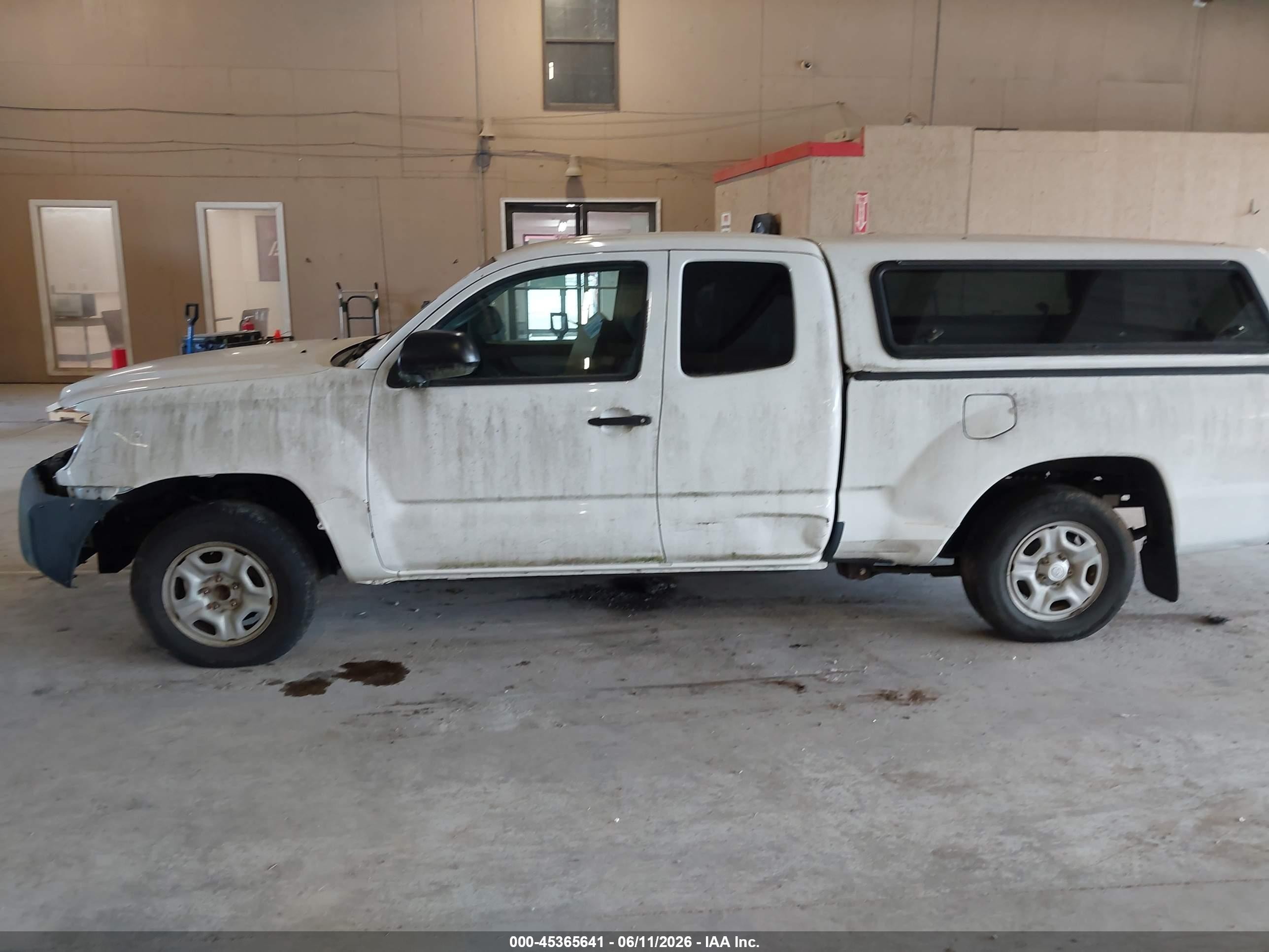2013 Toyota Tacoma   White vin: 5TFTX4CN4DX028419