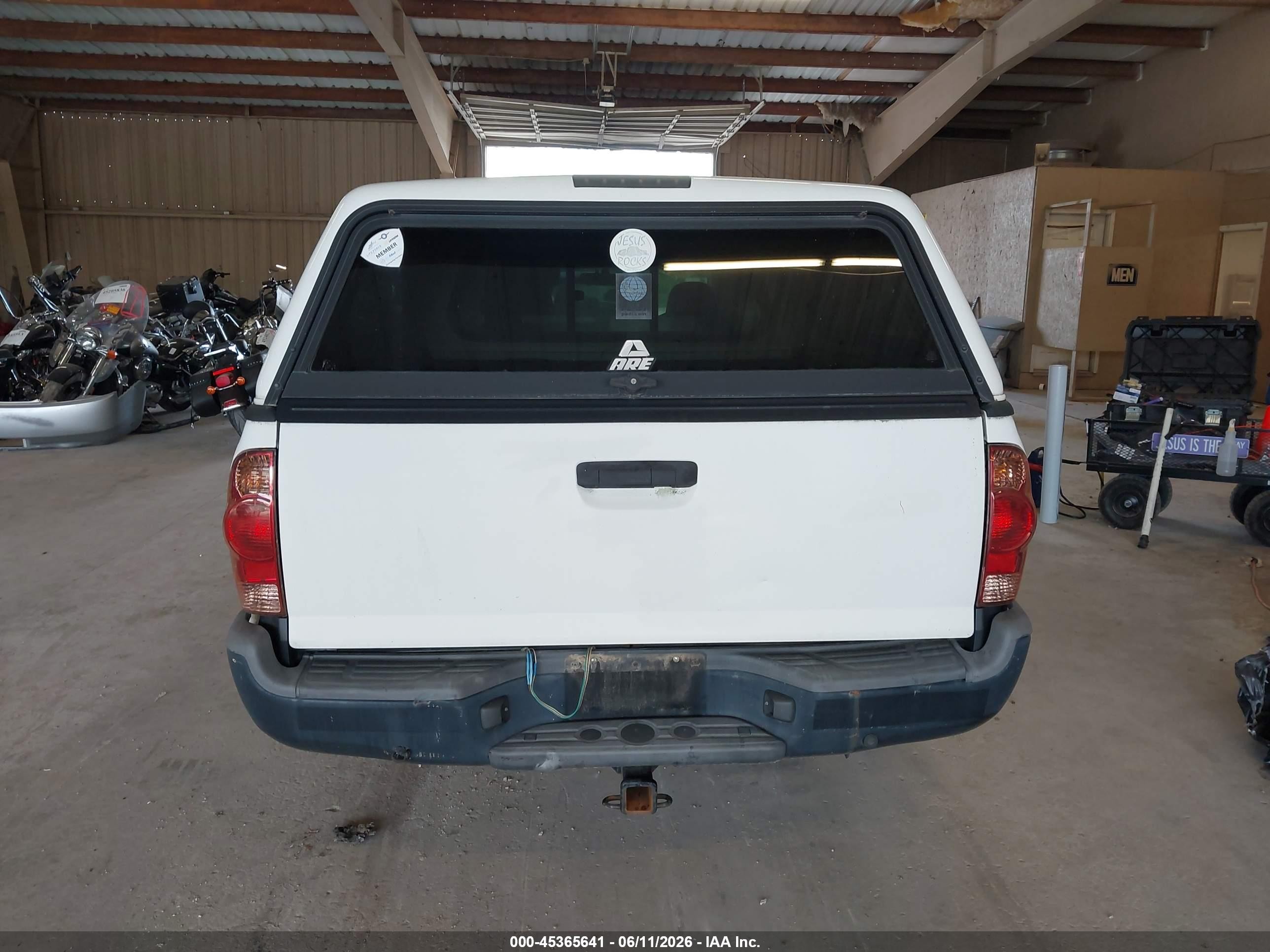 2013 Toyota Tacoma   White vin: 5TFTX4CN4DX028419
