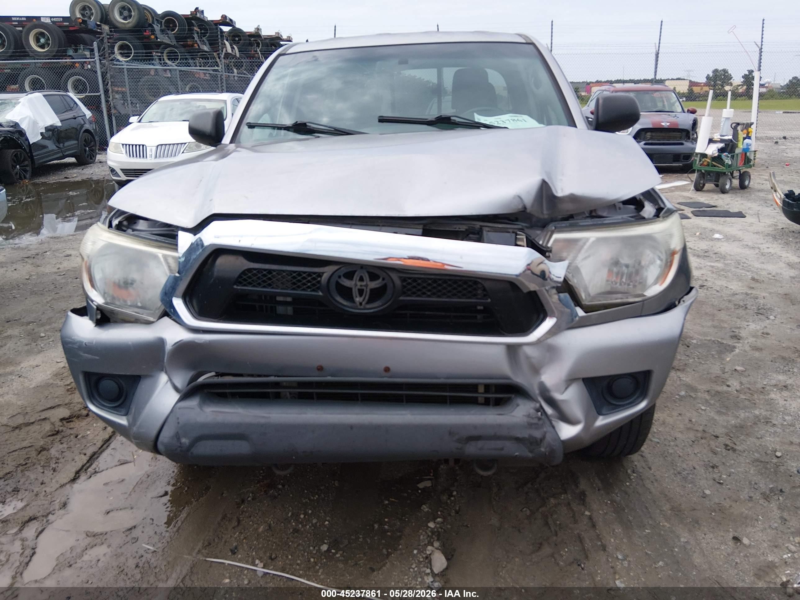 2014 Toyota Tacoma   Silver vin: 5TFTX4CN4EX036571