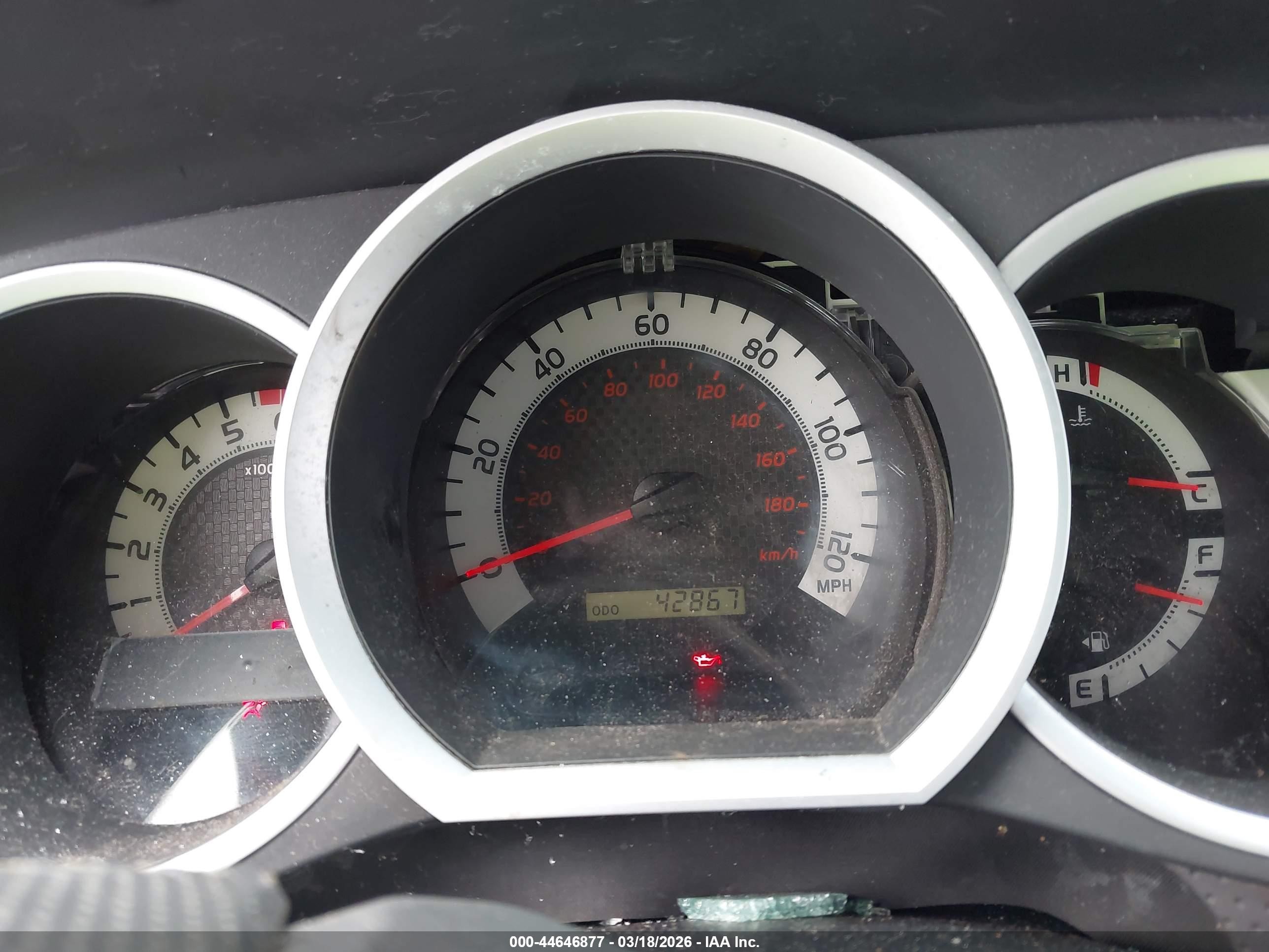 2014 Toyota Tacoma Silver vin: 5TFTX4CN4EX040927
