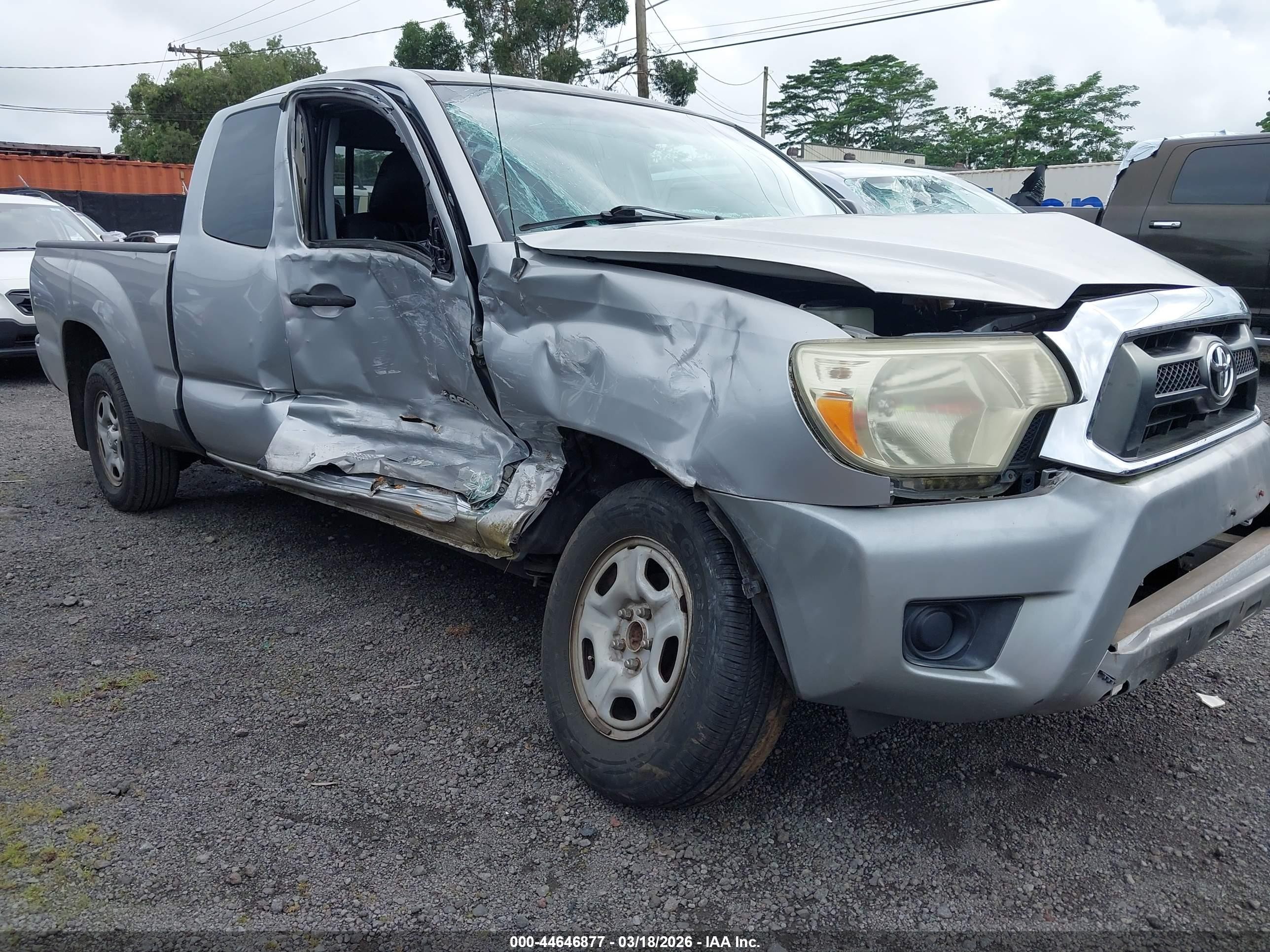 2014 Toyota Tacoma Silver vin: 5TFTX4CN4EX040927