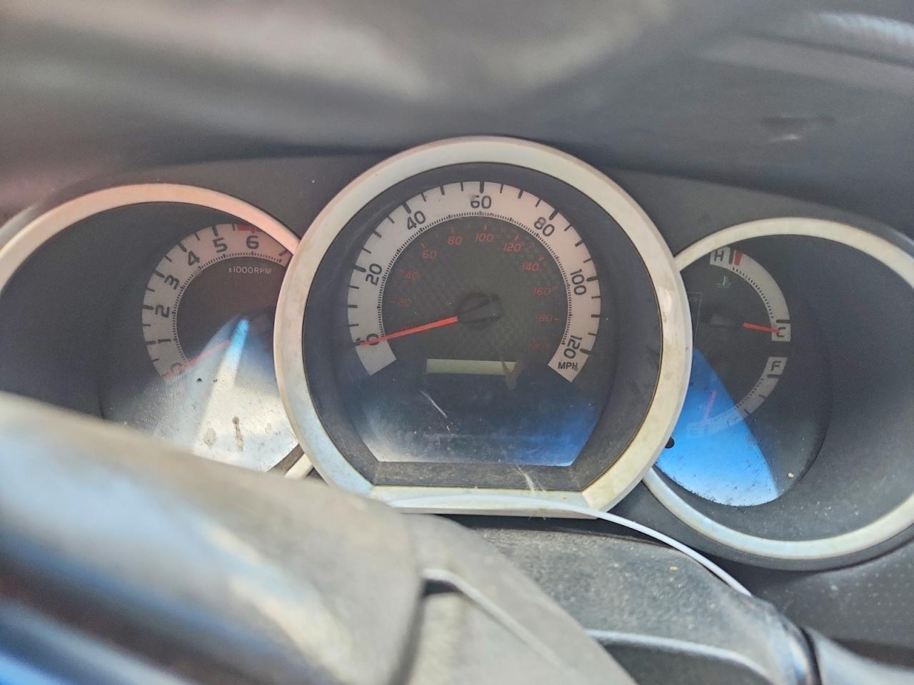 2015 Toyota Tacoma Base Two Tone vin: 5TFTX4CN4FX052674