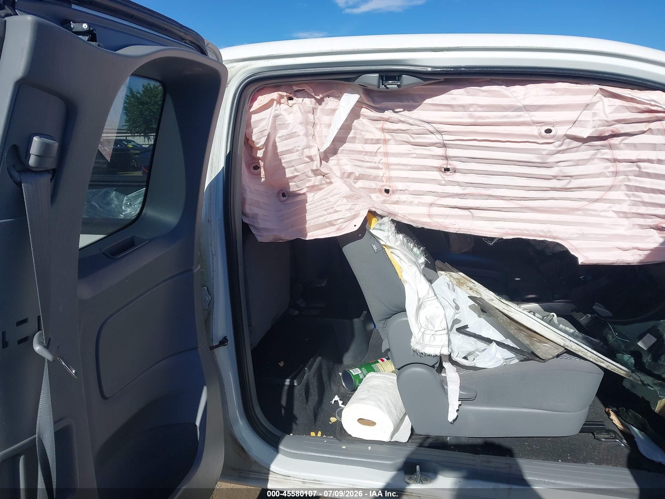 2015 Toyota Tacoma   Белый vin: 5TFTX4CN4FX065649